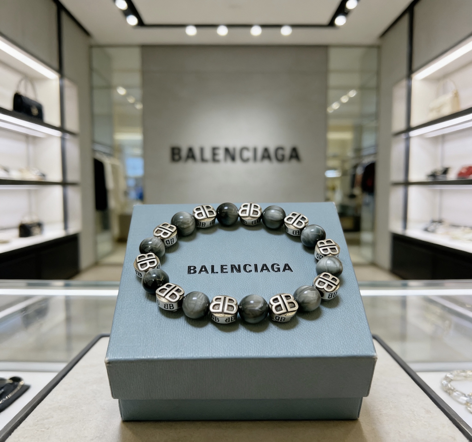 Balenciaga 精工版本天然月光石巴黎世家手链