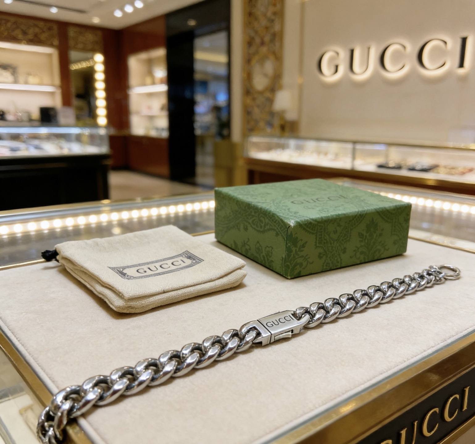 Gucci 不爆不上 𝐆𝐮𝐜𝐜𝐢古驰项链最新款链条档次更高周六福周大福金店