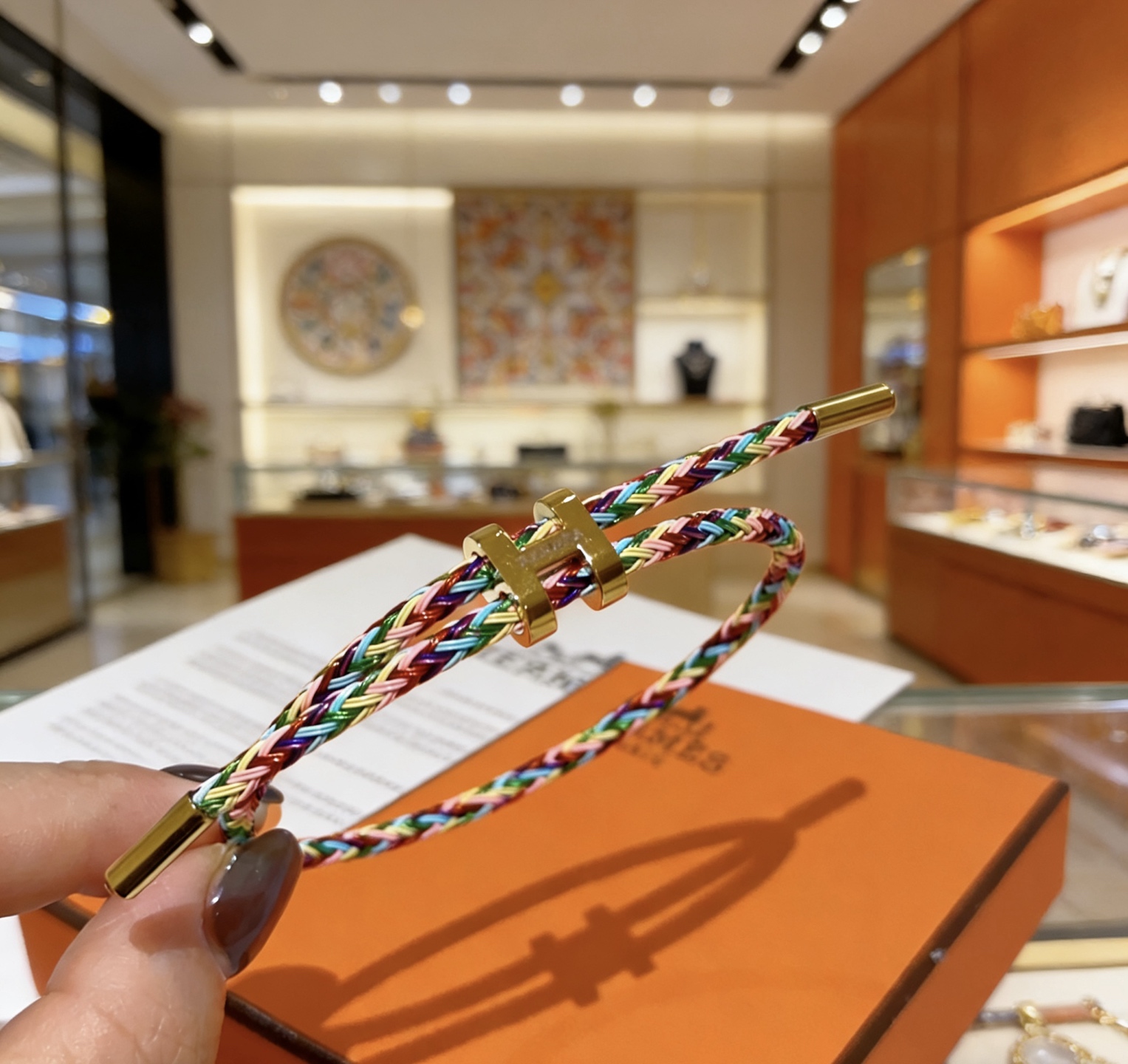 NO:763467,Batch. Hermès bracelets and bracelets are a test of the craftsman's skills. To ensure that the workmanship is adequate, the details must be meticulous [color][color] High-end customization. Goddesses all love Hermès. Popular bracelets. Super exquisite and praised by various goddesses and stars. The same style. High-end material gold-plated, K-gold texture is really good. Fine jewelry, hermes, bracelet, gold plating19860909批. 爱马仕手链 手绳太考验师傅的手艺了 要确保做工够位必须细节做到极致[色][色] 高端定制 女神 都爱爱马仕火爆 手链 超精赞各路女神 明星 同款 高端材质镀金,k金质感上手真的赞,饰品精品,hermes,bracelet,gold plating,Jewelry