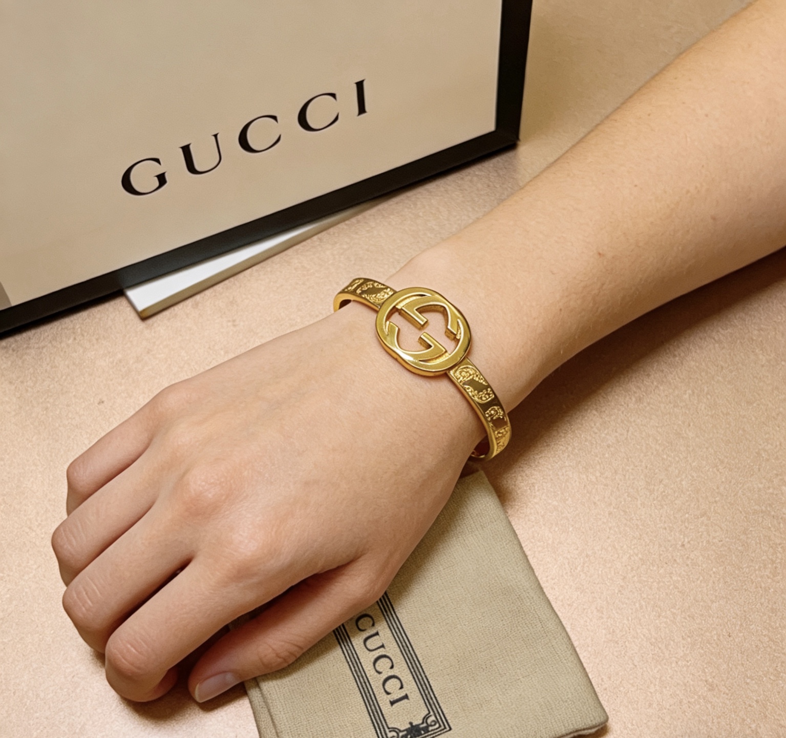 Gucci 𝐆𝐮𝐜𝐜𝐢古驰手镯手环纯手工打造最新款手镯档次更高 Anger Forest系列双G 款系列不退色古驰手环