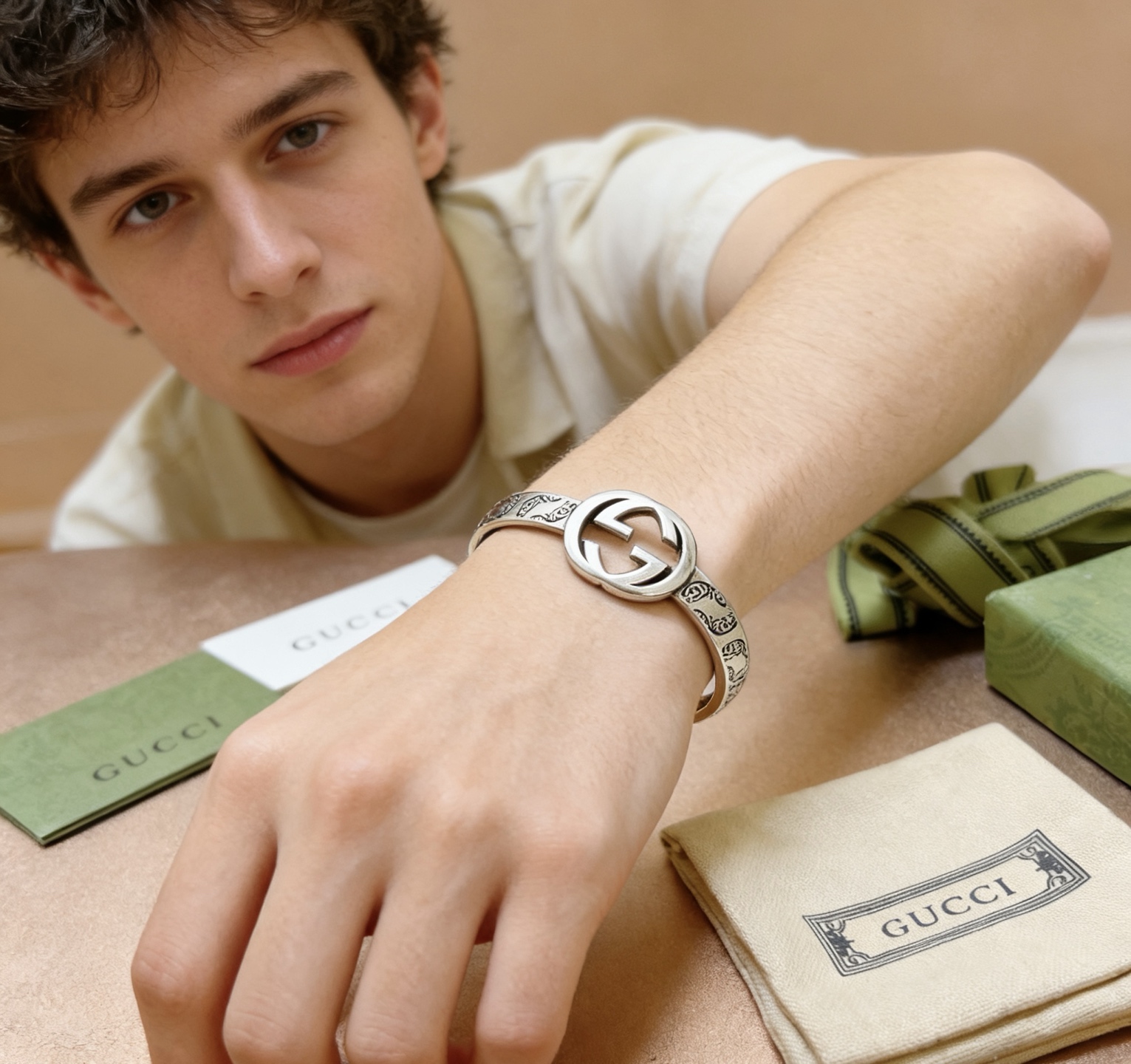 Gucci 𝐆𝐮𝐜𝐜𝐢古驰手镯手环纯手工打造最新款手镯档次更高 Anger Forest系列双G 款系列不退色古驰手环