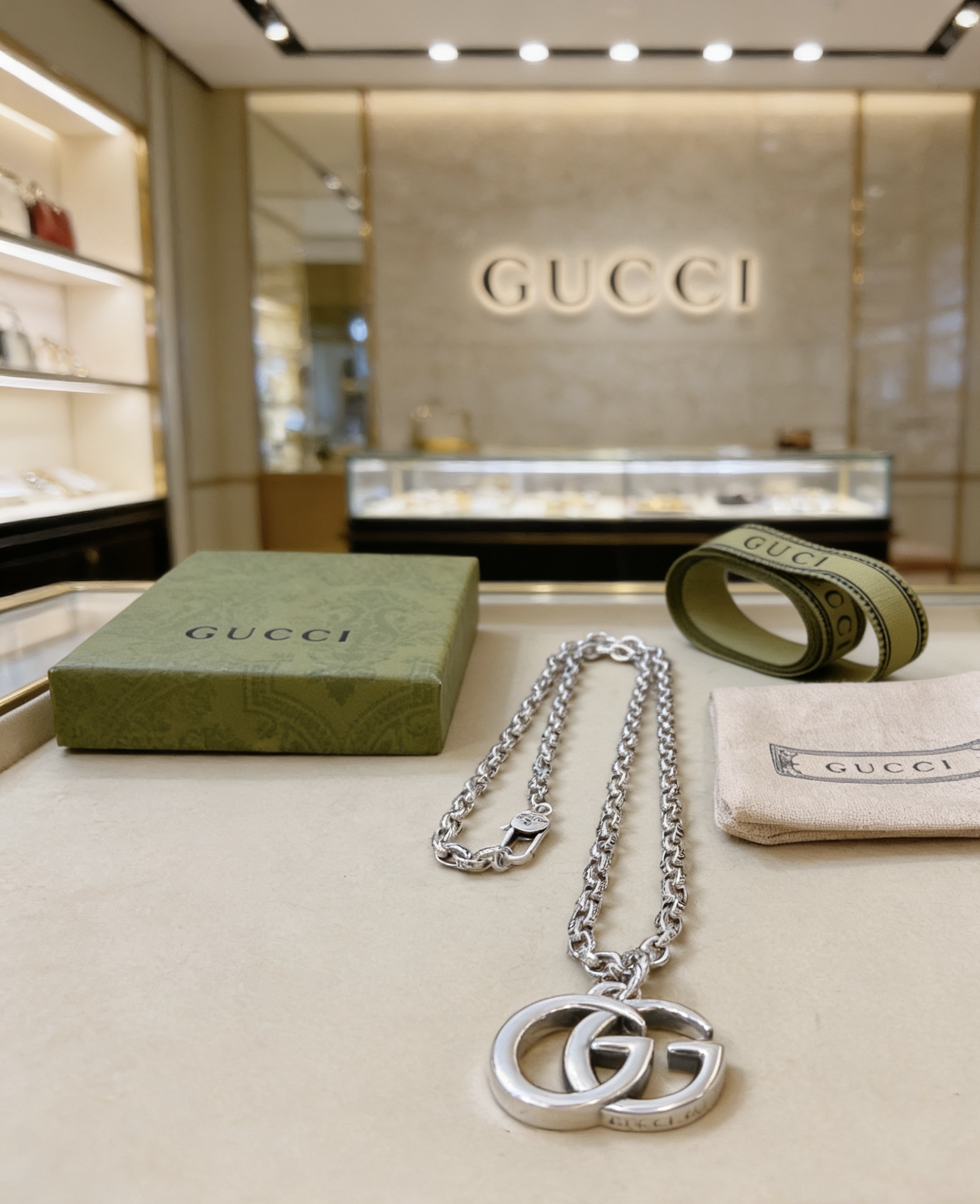 Gucci 不爆不发 抖音带货 首选 𝐆𝐮𝐜𝐜𝐢古驰项链最新款链条档次更高 Anger Forest系列双g 图案项链