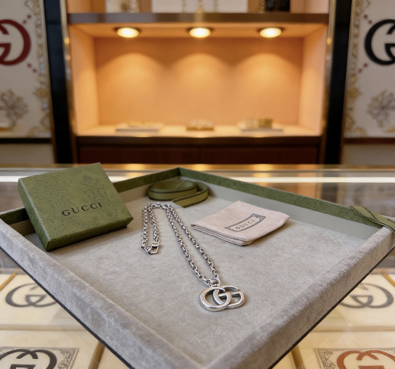 Gucci 不爆不发 抖音带货 首选 𝐆𝐮𝐜𝐜𝐢古驰项链最新款链条档次更高 Anger Forest系列双g 图案项链