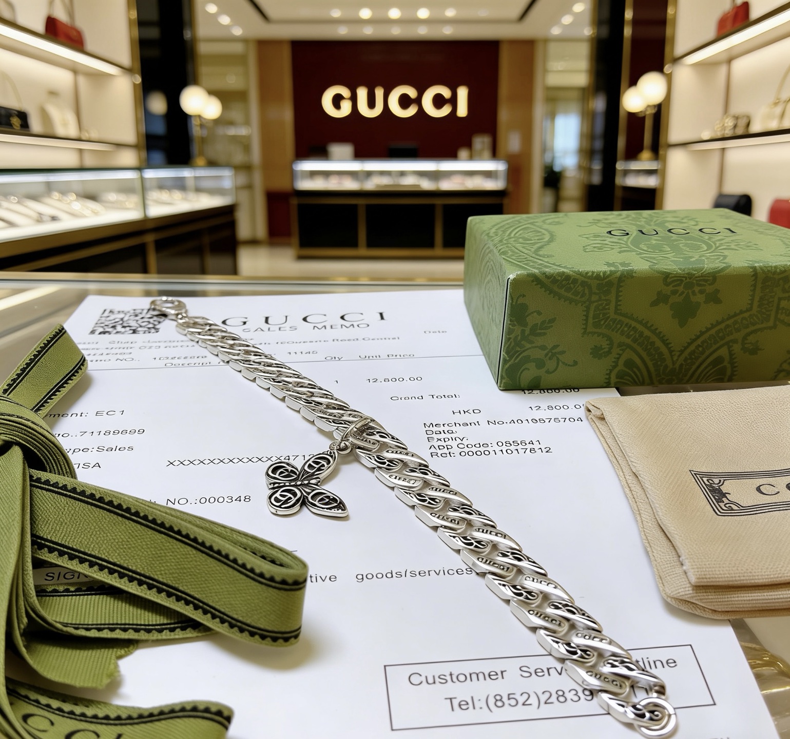 NO:763498,Batch. The latest Gucci bracelet is the latest classic model. It is exquisite regardless of style and texture. It is absolutely top-notch. You can understand the original logo at a glance. It is super nice. It is the best choice to match clothes. It is a must-have artifact for men and women. Size 17.18.19.20.21.22, fine jewelry, gucci, gucci, bracelet19860909批. 最新出炉 Gucci古驰手链最新款的经典款 精致无论款式 质感 都是绝对的顶尖feel 只要看一眼就懂了原版logo 超 nice 搭配衣服最佳的选择,男女同款必备神器 码数17.18.19.20.21.22,饰品精品,gucci,gucci,bracelet,Jewelry