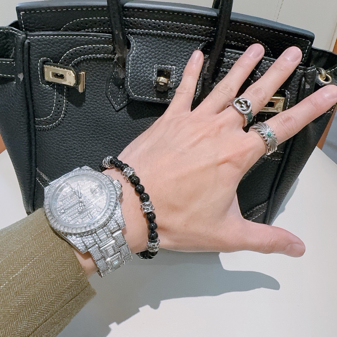 Hermès 新品发布 Hermas爱马仕手链 奢华爱马仕手串 黑玛瑙手链 最新款全件串珠手链档次更高 Anger Forest系列H 爱马仕手链