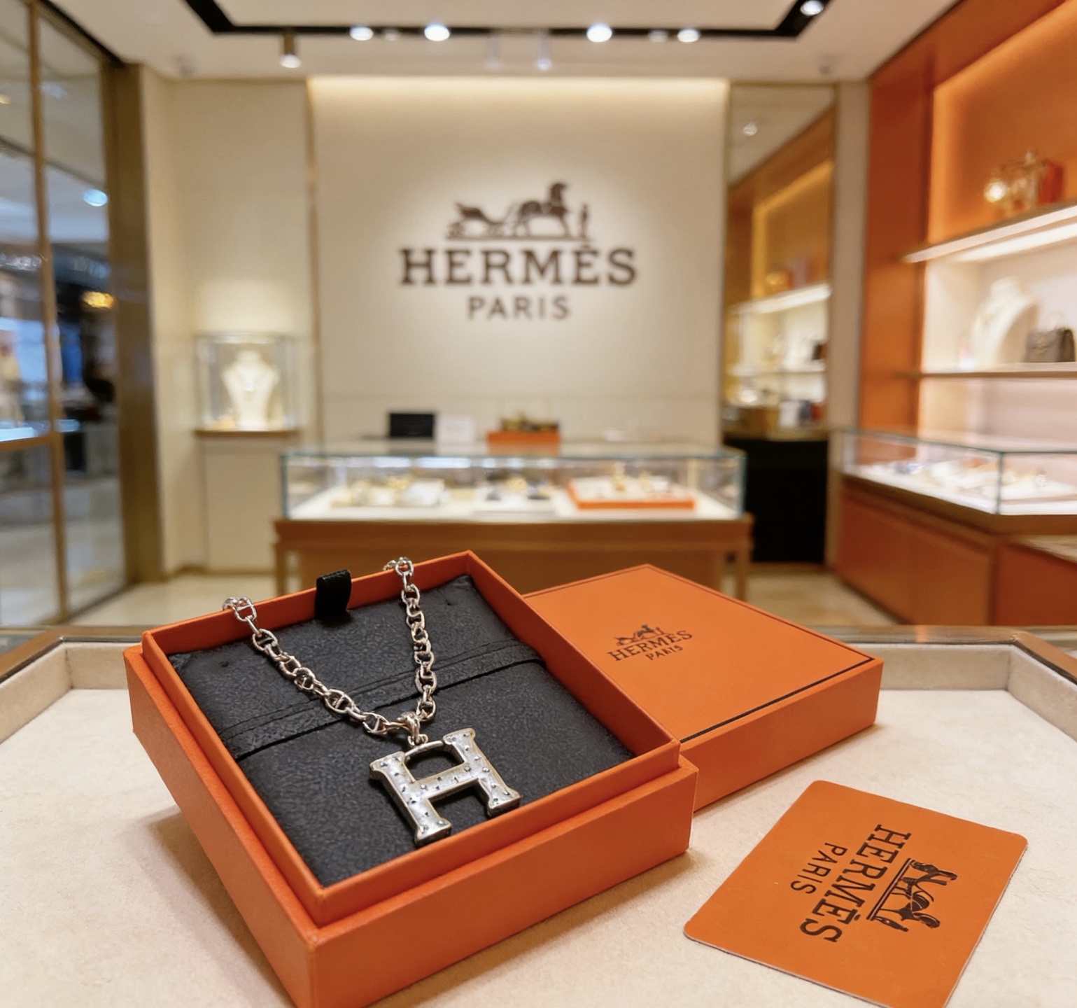 Hermès 爱马仕项链 猪鼻子项链系列首饰 进口定制.高端链条 搭配 新品 简单 火 设计独特 前卫 男女 款