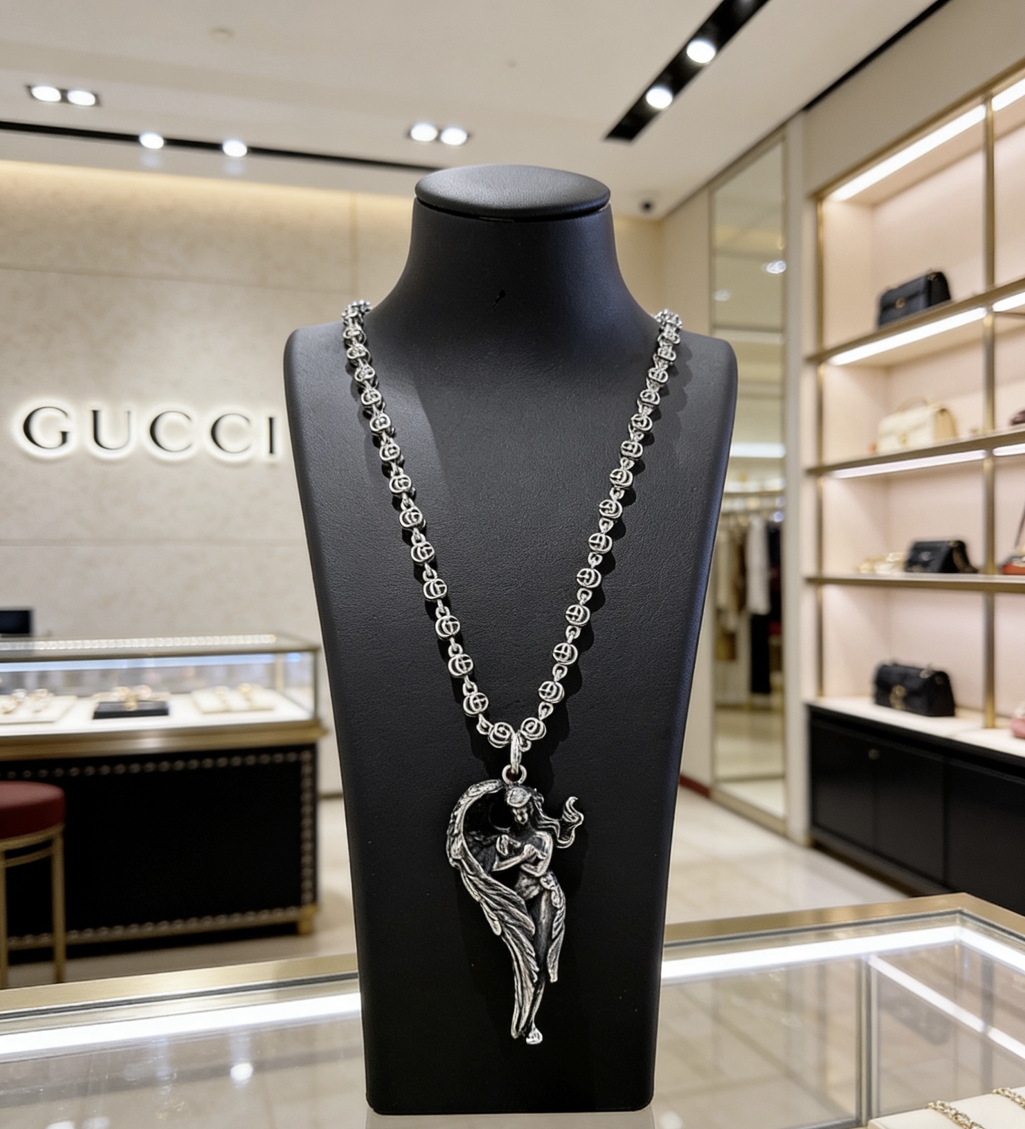 Gucci 新品发布 𝐆𝐮𝐜𝐜𝐢古驰项链最新款链条档次更高 Anger Forest系列双G 款设计理念项链系列 银项链