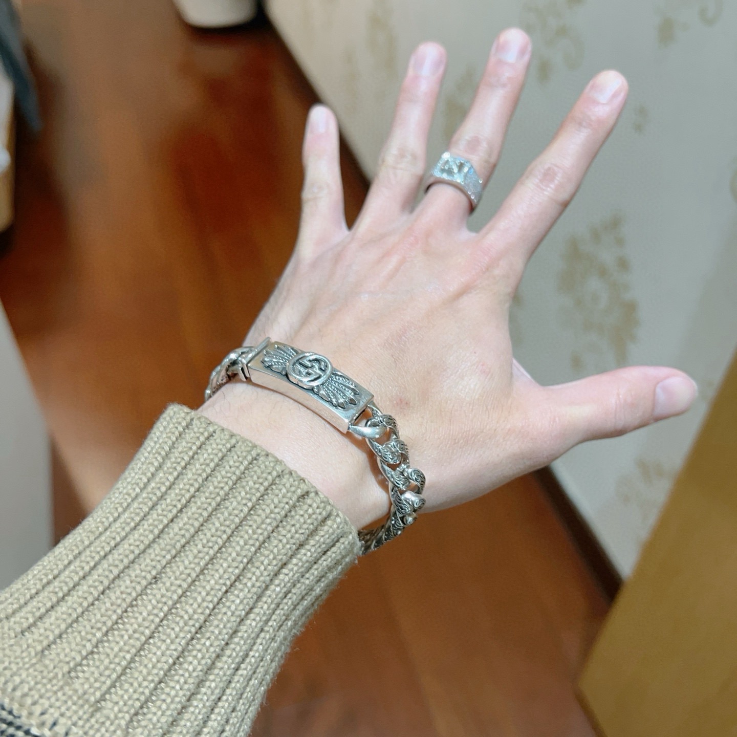 Gucci 最新出炉 Gucci古驰手链最新款的