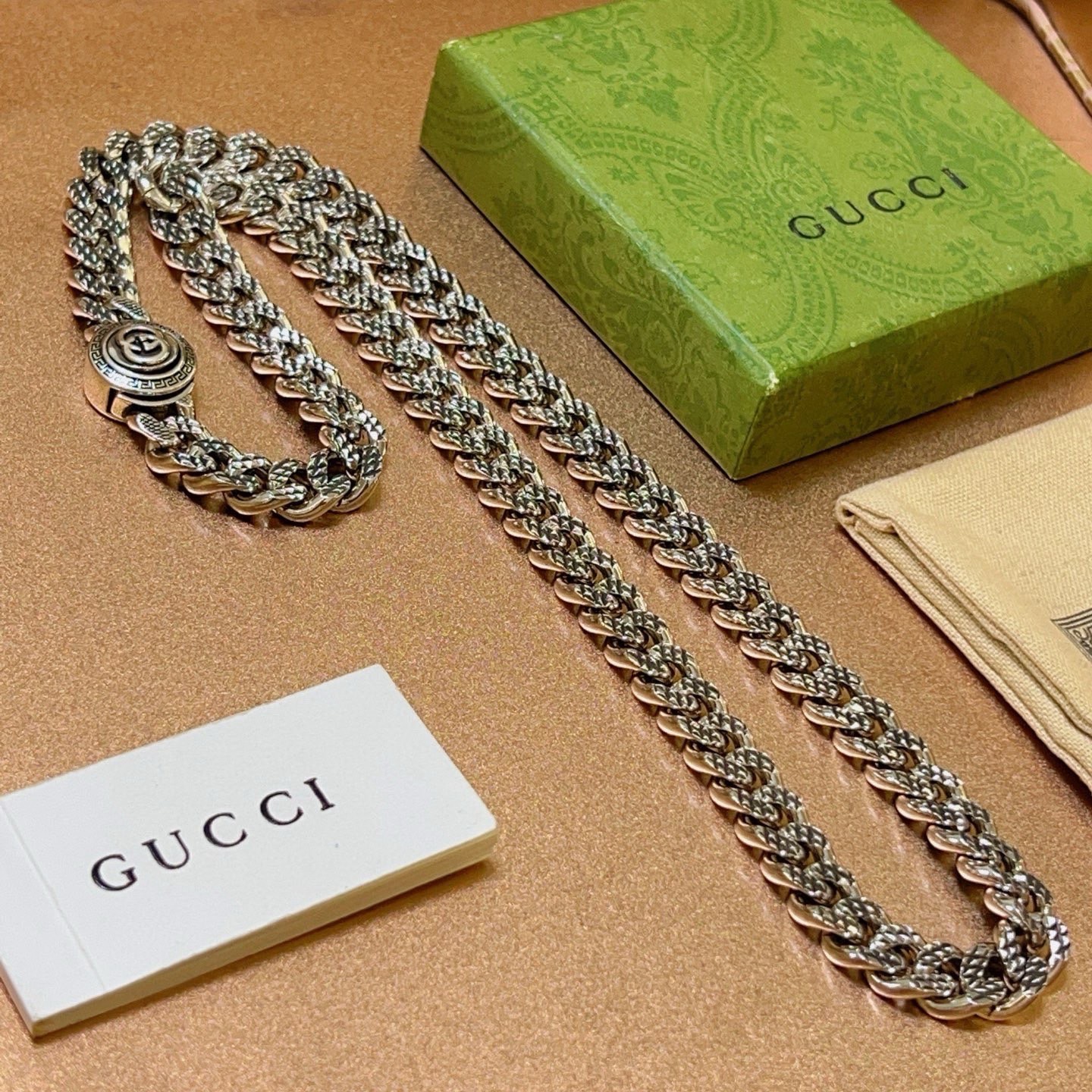 Gucci 不爆不发 抖音带货 首选 𝐆𝐮𝐜𝐜𝐢古驰项链最新款链条档次更高 Anger Forest系列双g古驰新品艺术风格 项链