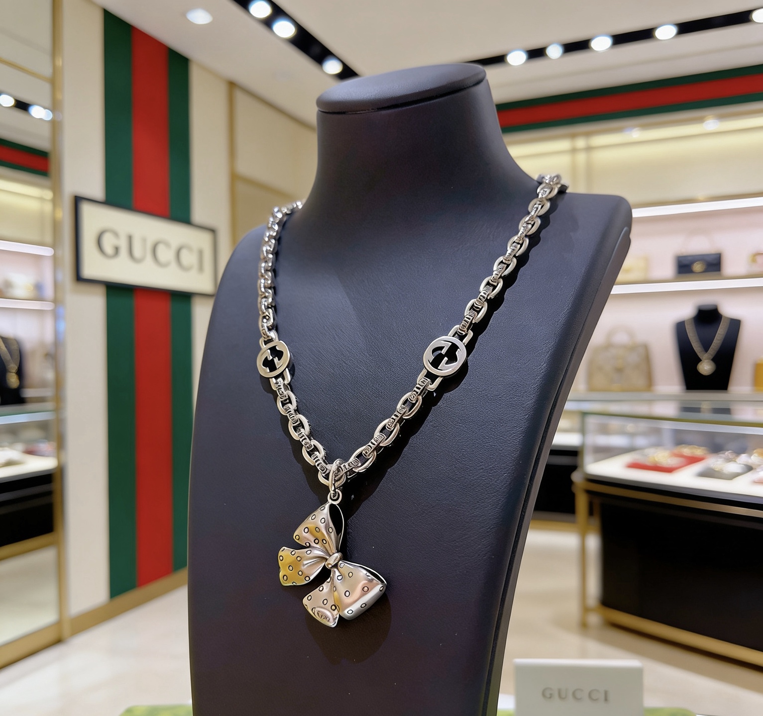 Gucci 新品发布 𝐆𝐮𝐜𝐜𝐢古驰项链最新款链条档次更高 Anger Forest系列双G 款艺术模型设计理念项链系列 银项链