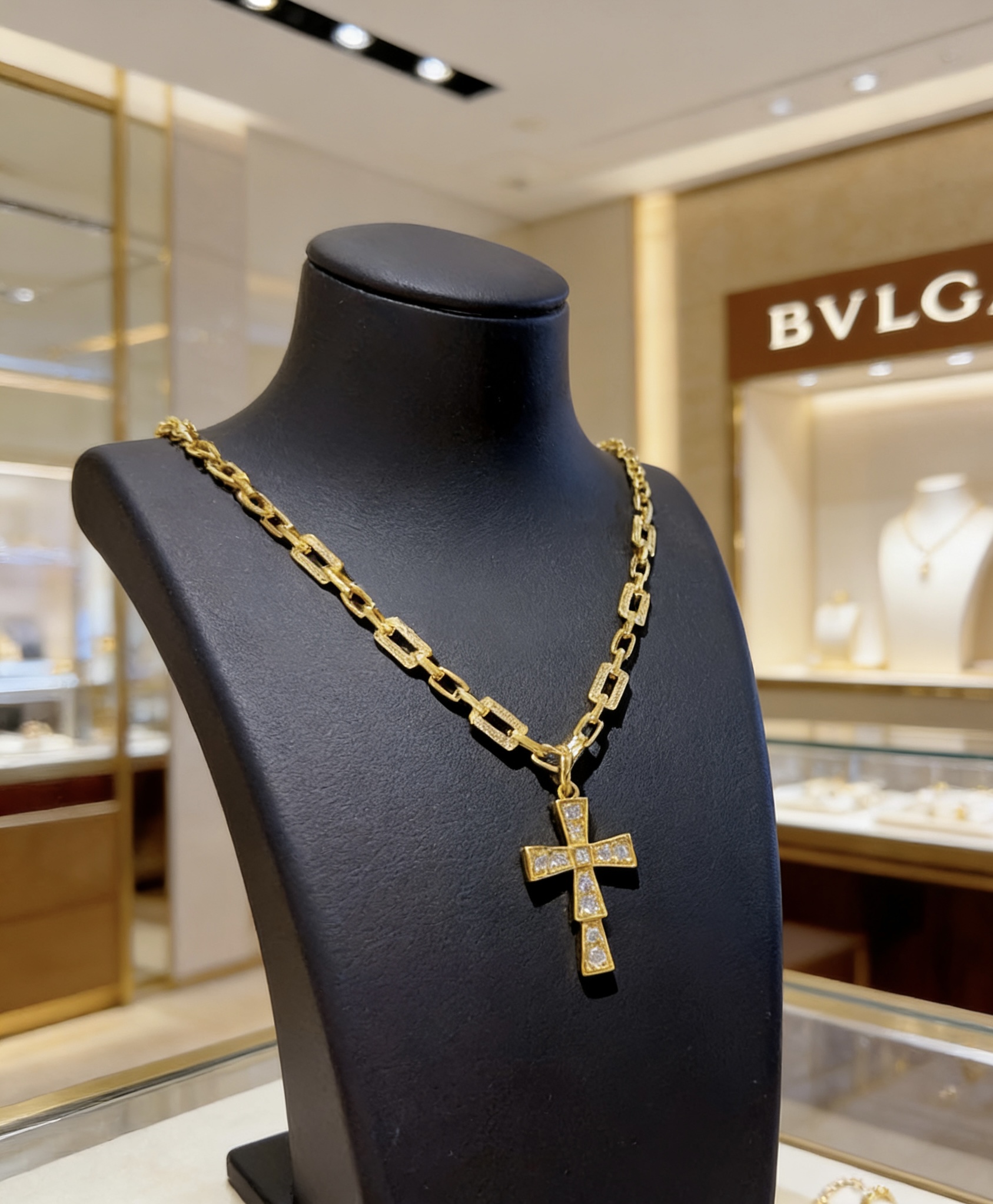 Bvlgari 宝格丽项链V金材质 BVLGARI宝格丽 DIVAS‘ DREAM 系列 品相完美