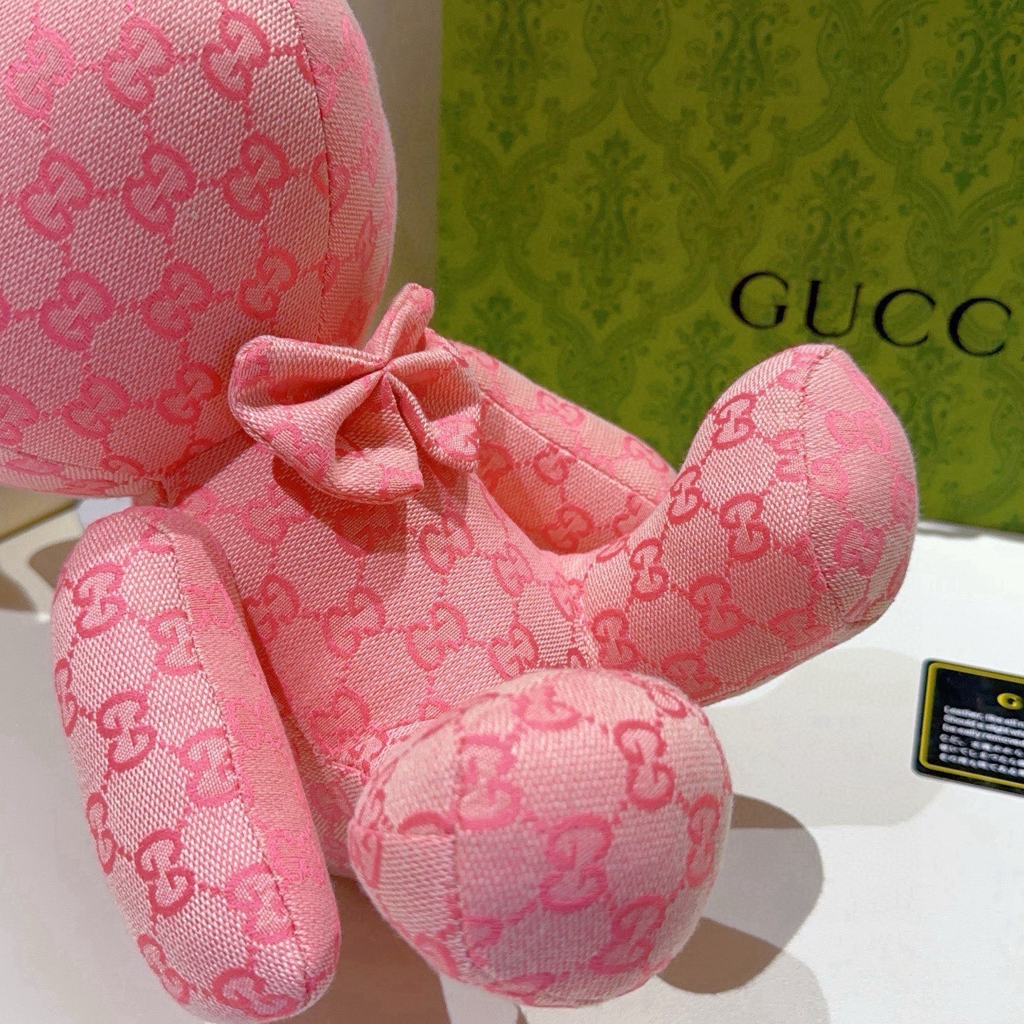 Gucci 来袭 古驰官网首发新品小兔兔玩偶独家高品质发售 出口法国订单新品发布 古驰的的一款小兔兔公仔