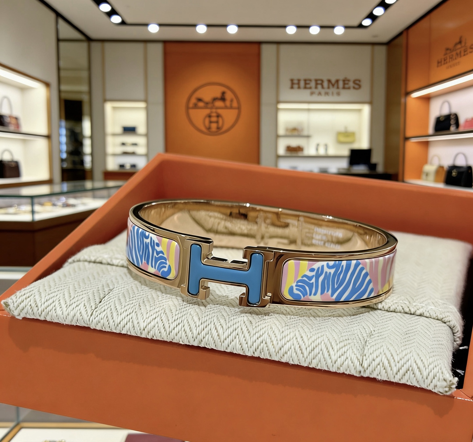 Hermès Hermes 爱马仕手镯 v金
