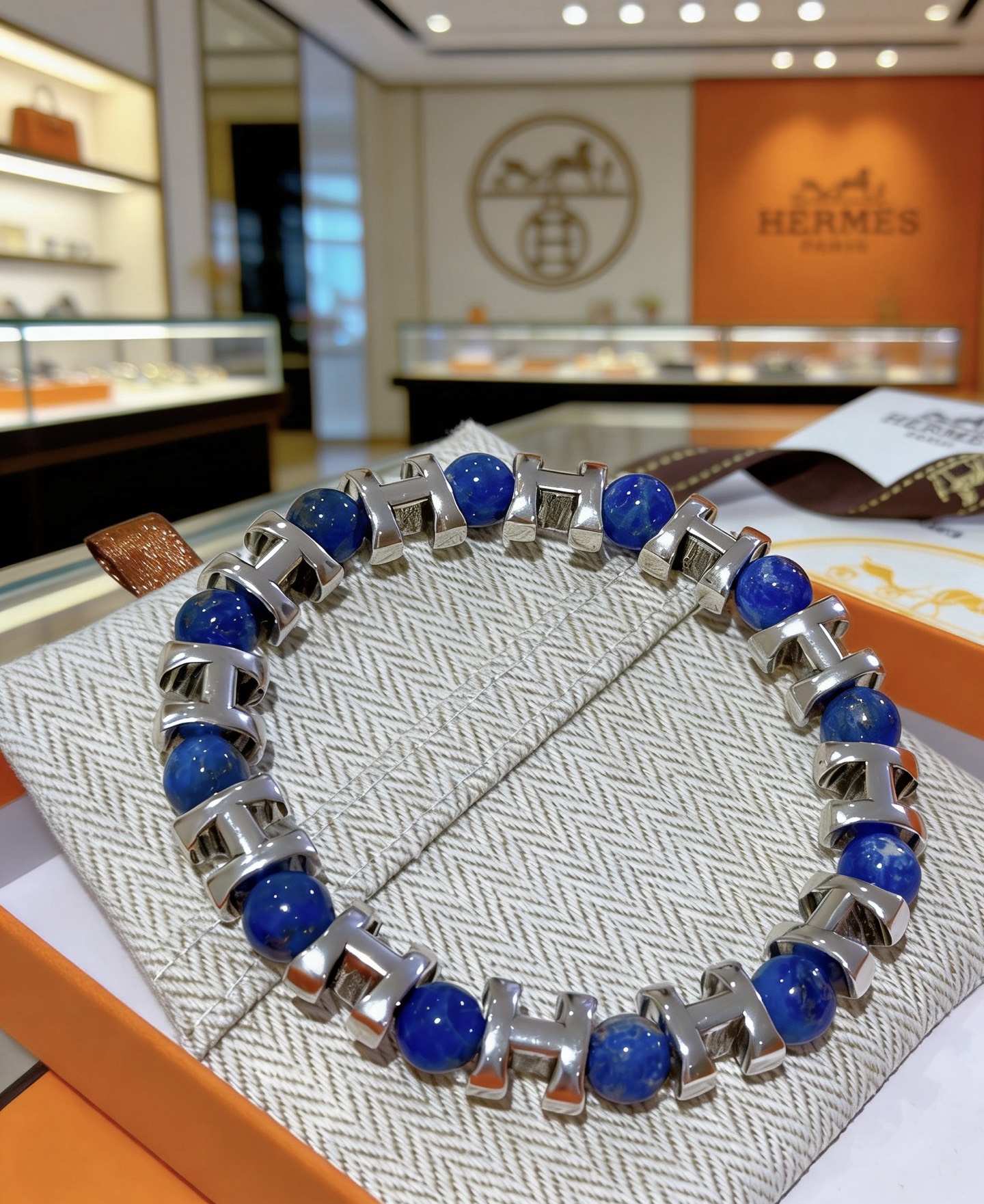 Hermès 新品发布 Hermas爱马仕手链 奢华爱马仕手串 天然石青金石手链 最新款全件串珠手链档次更高 Anger Forest系列H 爱马仕手链