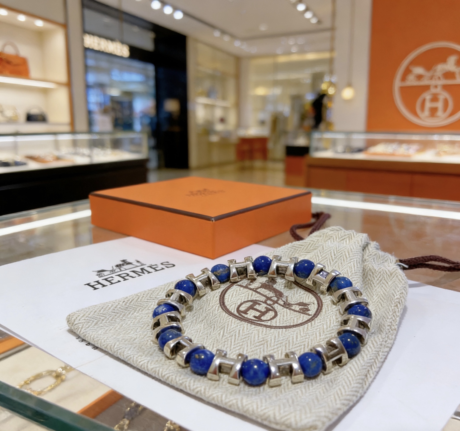 Hermès 新品发布 Hermas爱马仕手链 奢华爱马仕手串 天然石青金石手链 最新款全件串珠手链档次更高 Anger Forest系列H 爱马仕手链