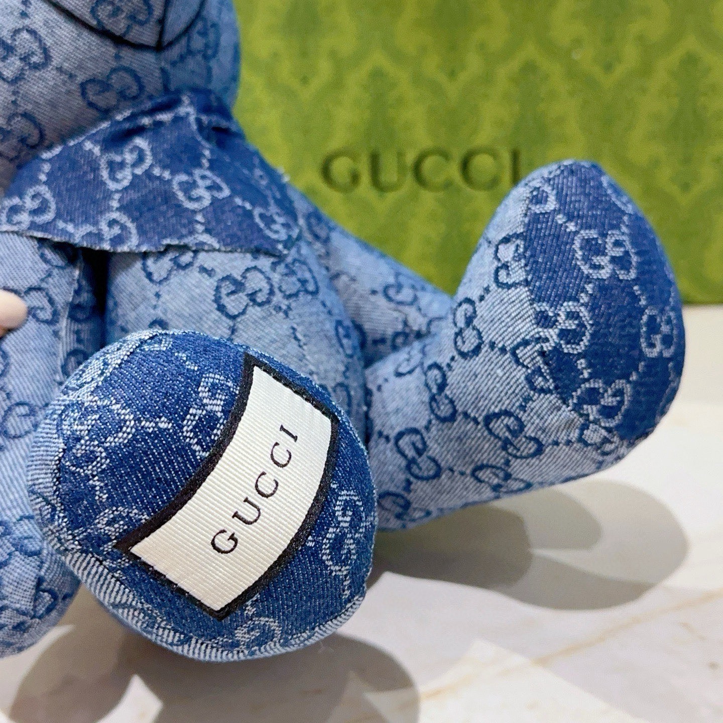 Gucci 来袭 古驰官网首发新品小熊玩偶独家高品质发售 出口法国订单新品发布 古驰的的一款小熊公仔