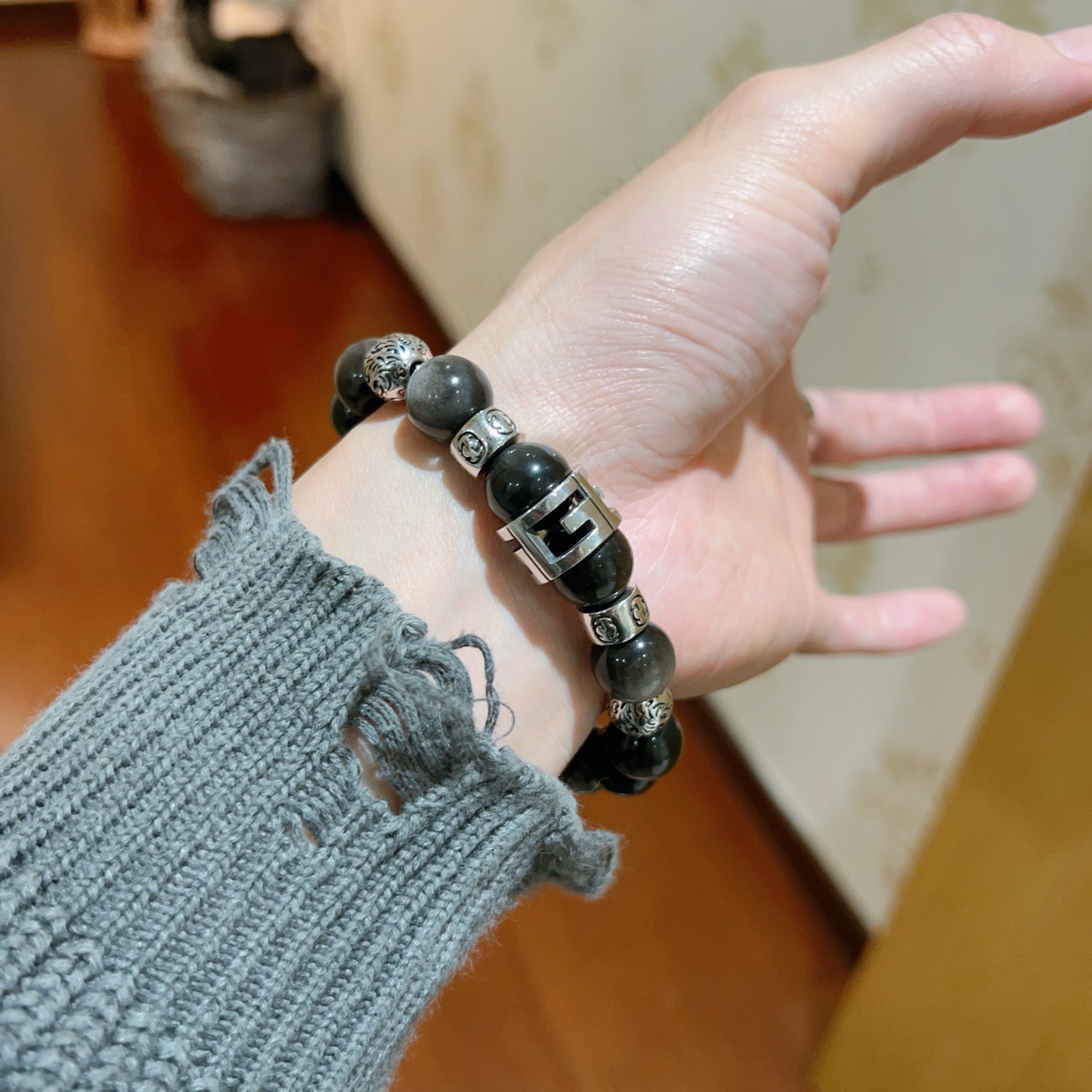 Gucci 新品发布会 古驰手链天然石 精工版本天然黑曜石古驰手链