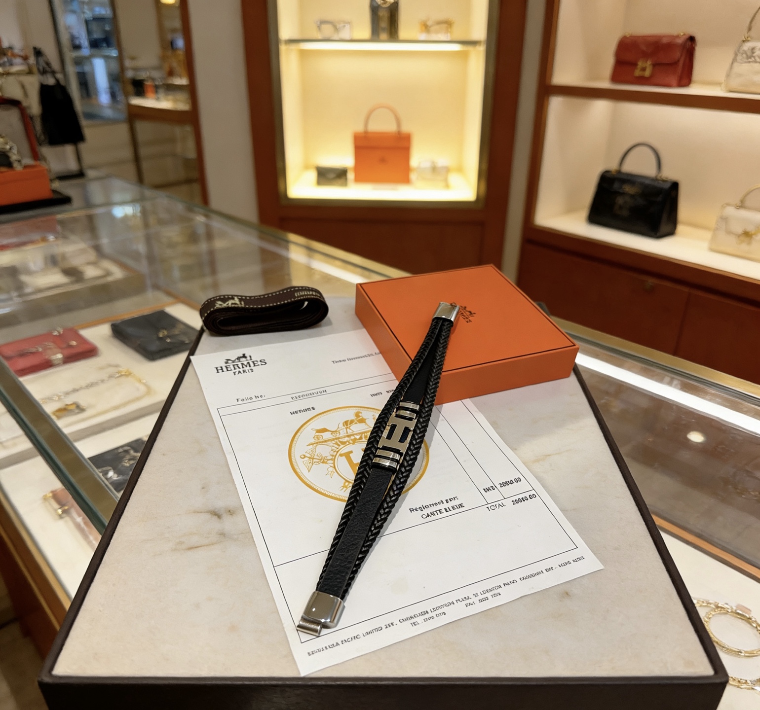 Hermès 新品发售 ‍⬛爱马仕皮绳手环最新款纯手工皮材质档次更高 Anger Forest系列爱马仕手链 款系列18k金手链手绳