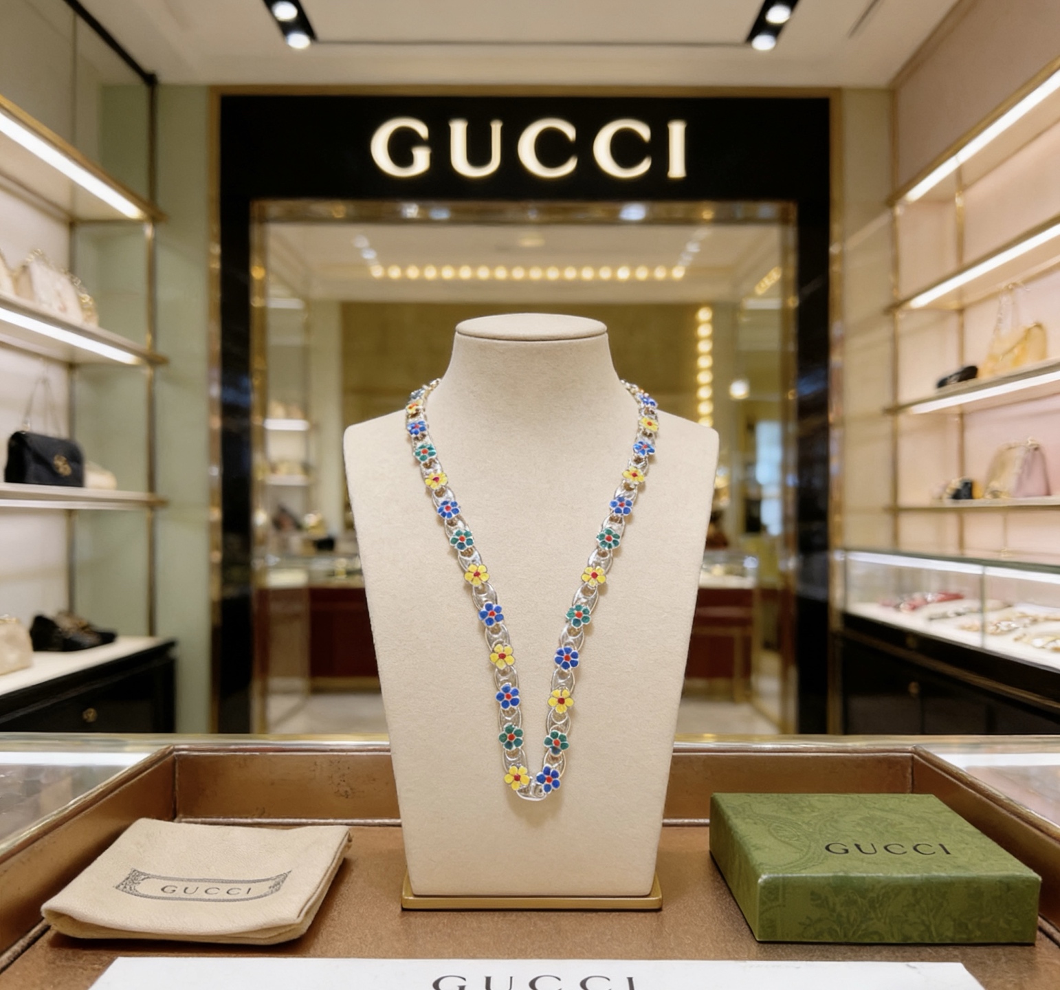 Gucci 𝐆𝐮𝐜𝐜𝐢古驰项链最新款法郎系列链条档次更高 Anger Forest系列双G古驰项链