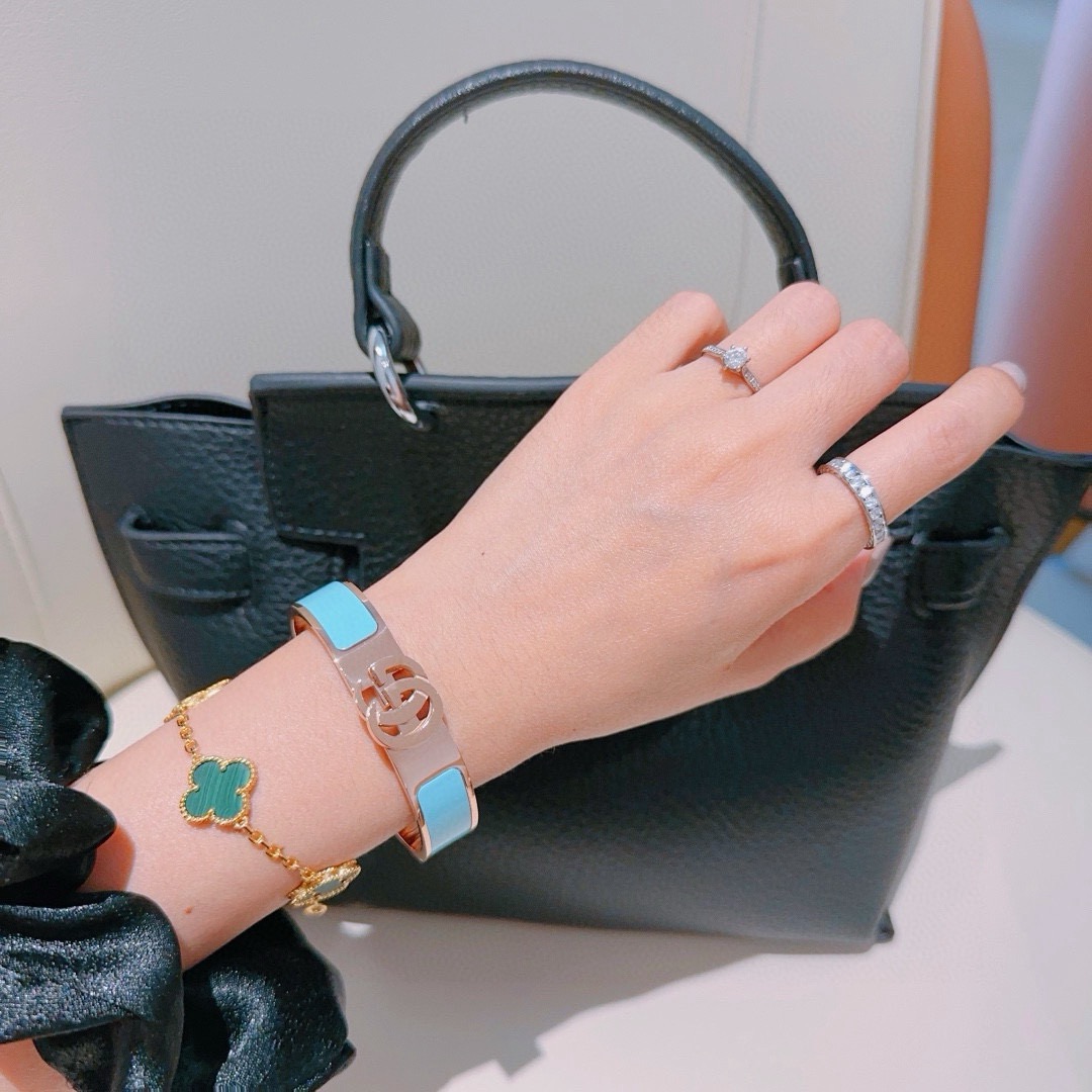 Gucci 𝐆𝐮𝐜𝐜𝐢古驰手镯手环纯手工打造最新款手镯档次更高 Anger Forest系列双G 款系列古驰手环