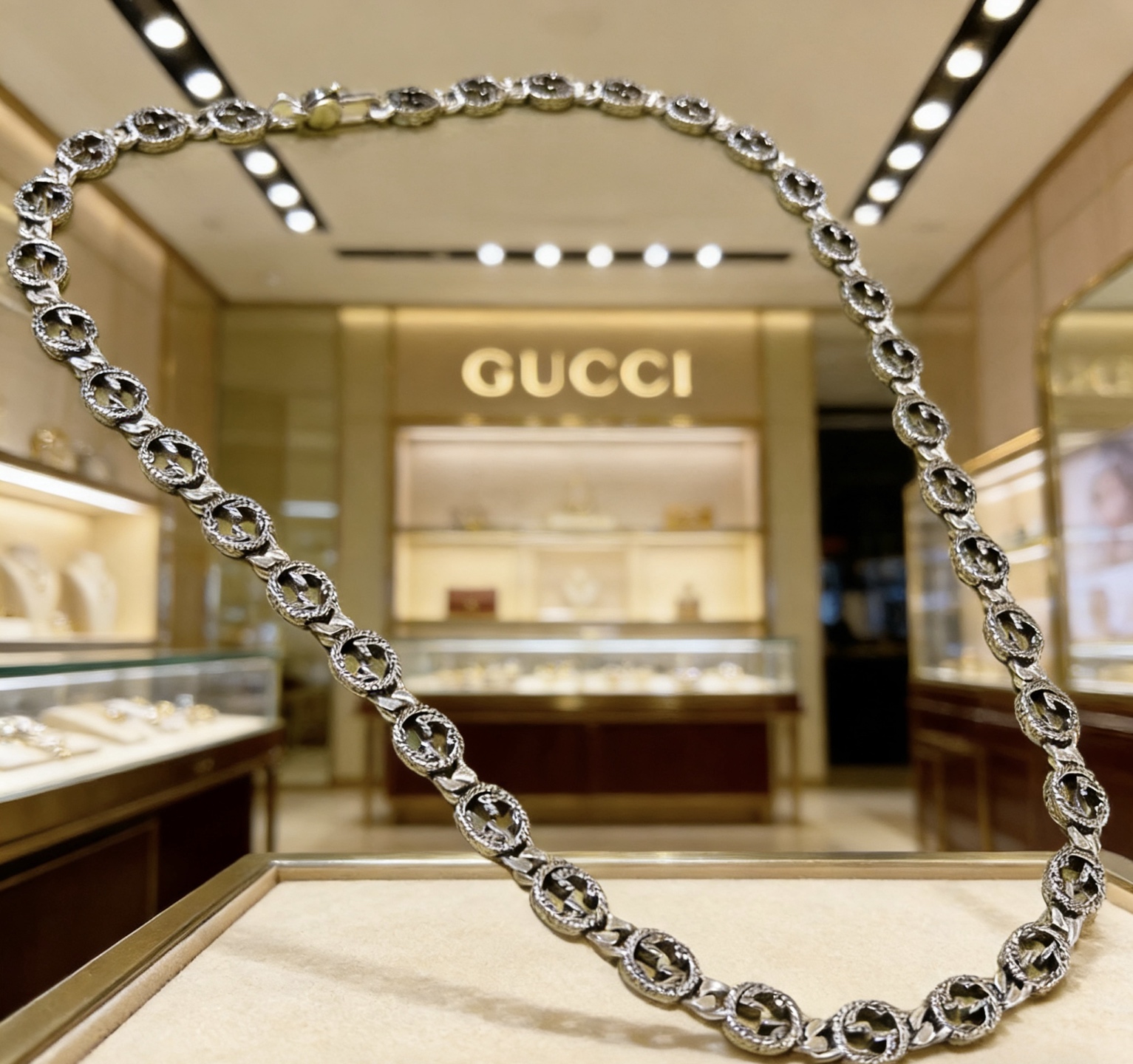 Gucci 新品发布 不爆不发 抖音带货 首选 𝐆𝐮𝐜𝐜𝐢古驰项链最新款链条档次更高 Anger Forest系列双g设计理念 项链