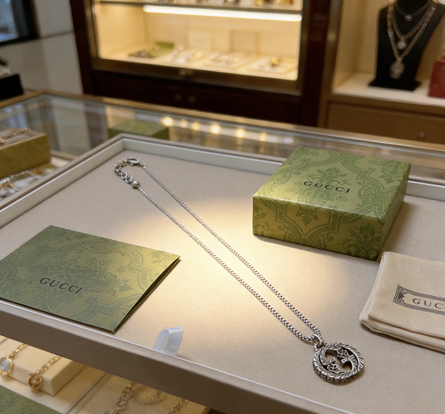 Gucci 新品发布 不爆不发 抖音带货 首选 𝐆𝐮𝐜𝐜𝐢古驰项链最新款链条档次更高 Anger Forest系列双g设计理念 项链