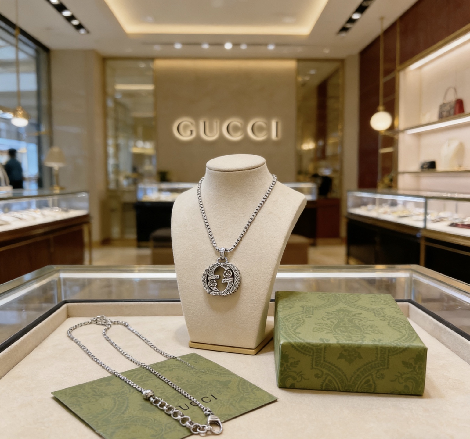 Gucci 新品发布 不爆不发 抖音带货 首选 𝐆𝐮𝐜𝐜𝐢古驰项链最新款链条档次更高 Anger Forest系列双g设计理念 项链
