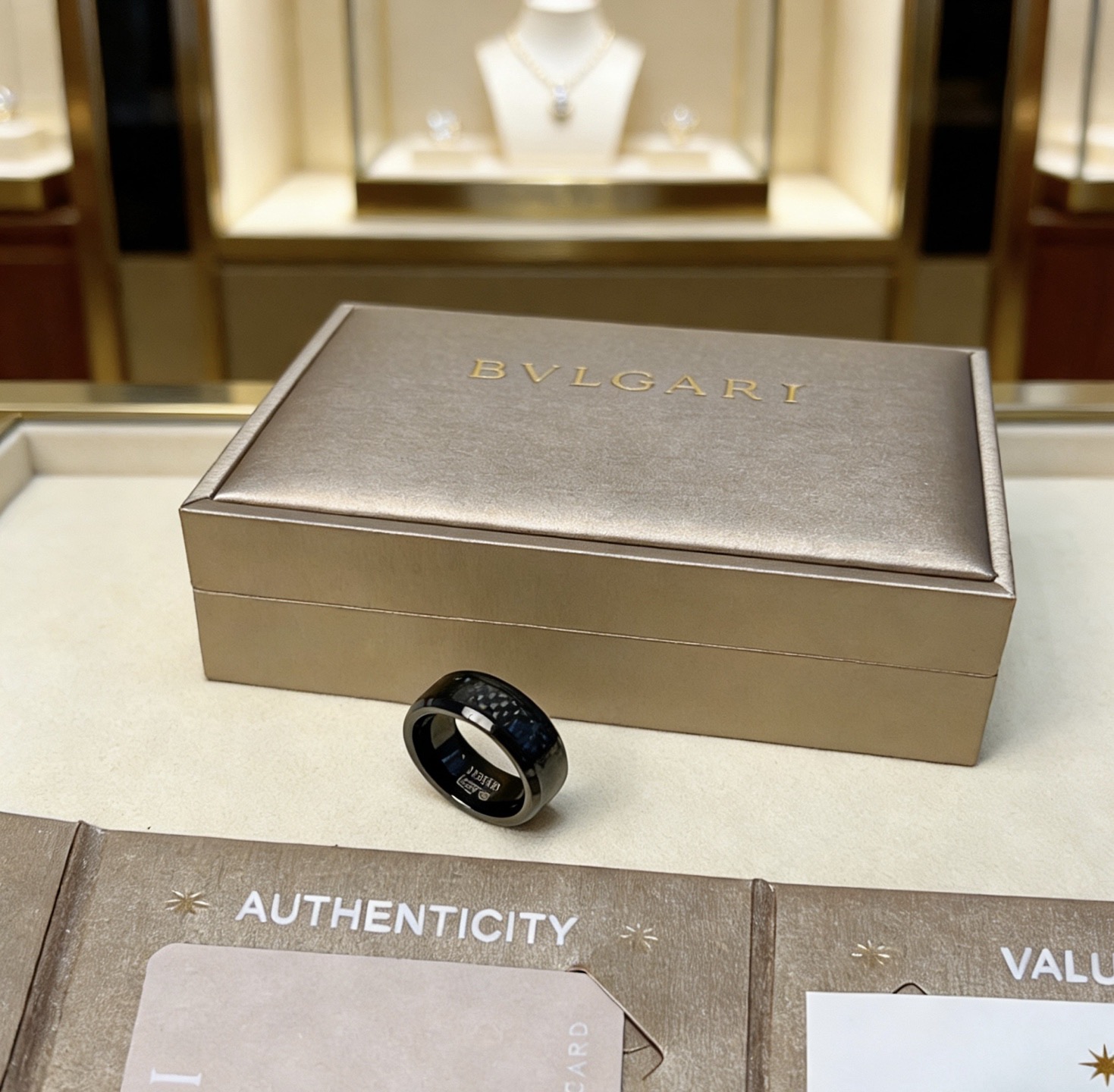 Bvlgari 宝格丽项链V金材质 BVLGARI宝格丽 DIVAS‘ DREAM 系列 品相完美