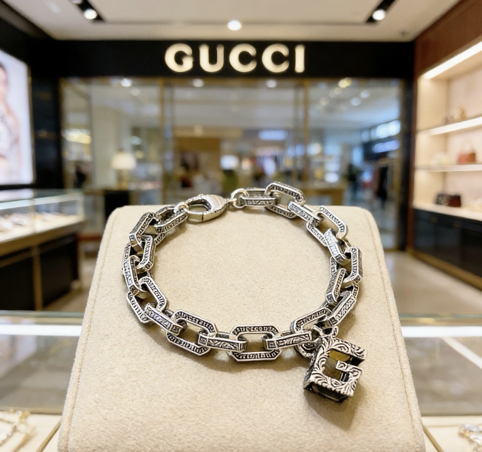 。 2026 Gucci lo más nuevo🌼 Serie recomendada, pulsera Gucci clásica de la última versión, exquisita, tanto en diseño c…