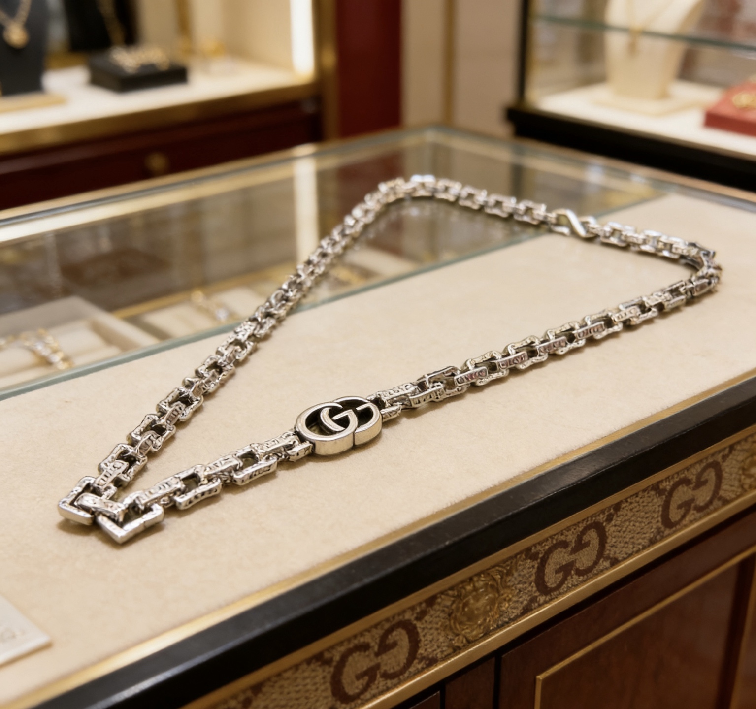🔥¡Guapísimo!🔥 𝐆𝐮𝐜𝐜𝐢 collar, último modelo 2026, cadena más gruesa, gama más alta, mismo que usan las estrellas, …