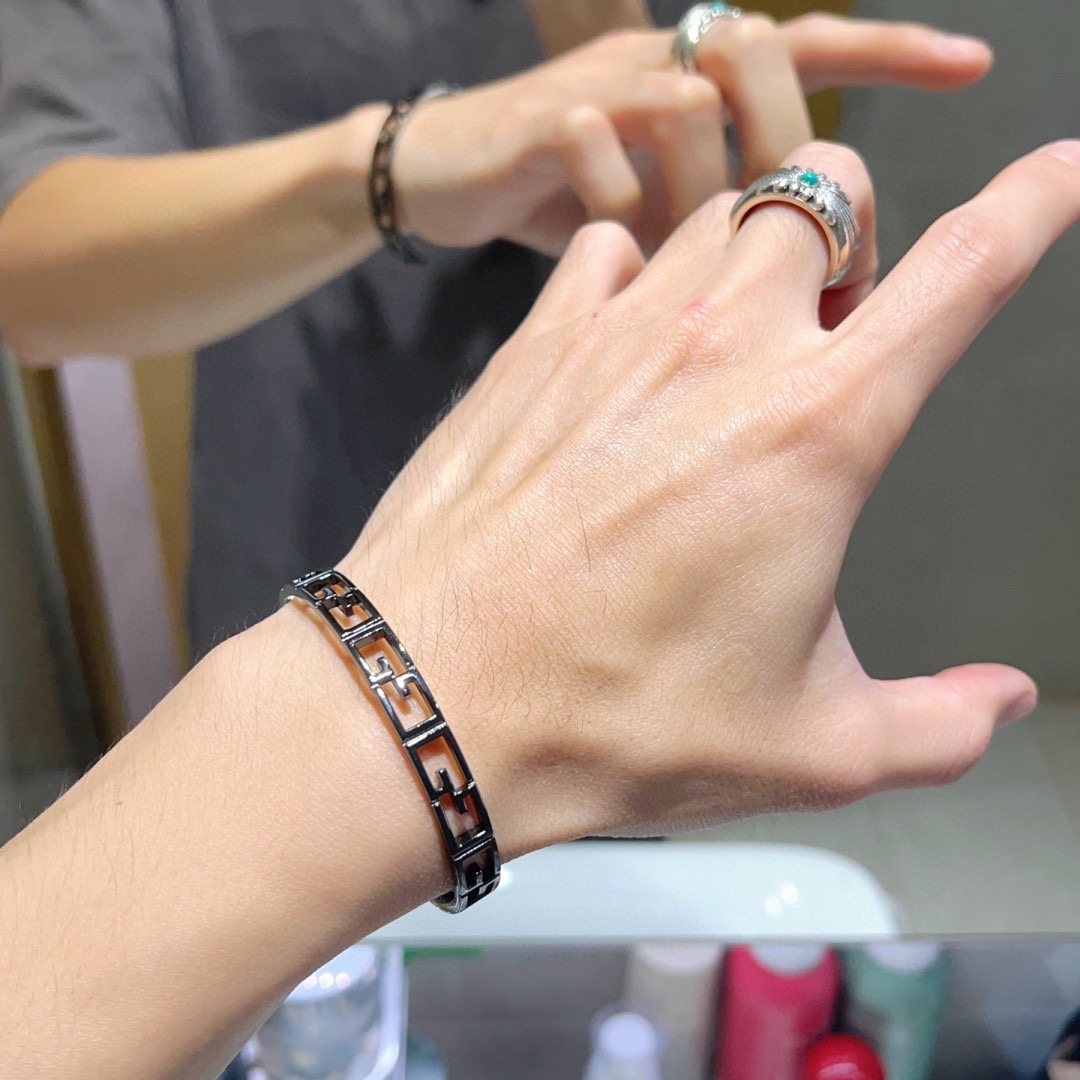 China Replica Gucci Jewelry GCJ0403-2025