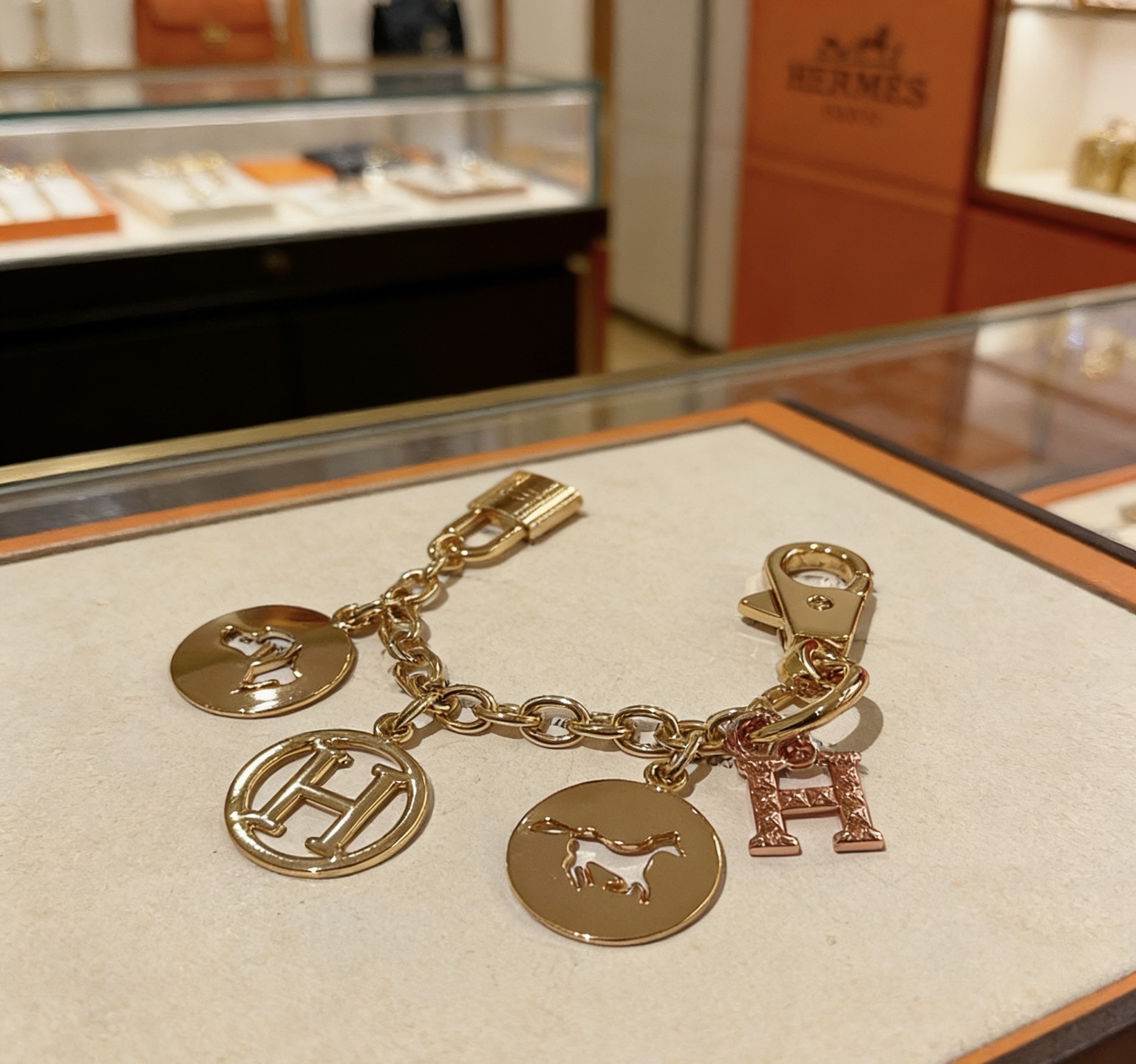 Hermès 新款Hermes爱马仕钥匙扣钥匙扣钥匙链加厚版 铂金版
