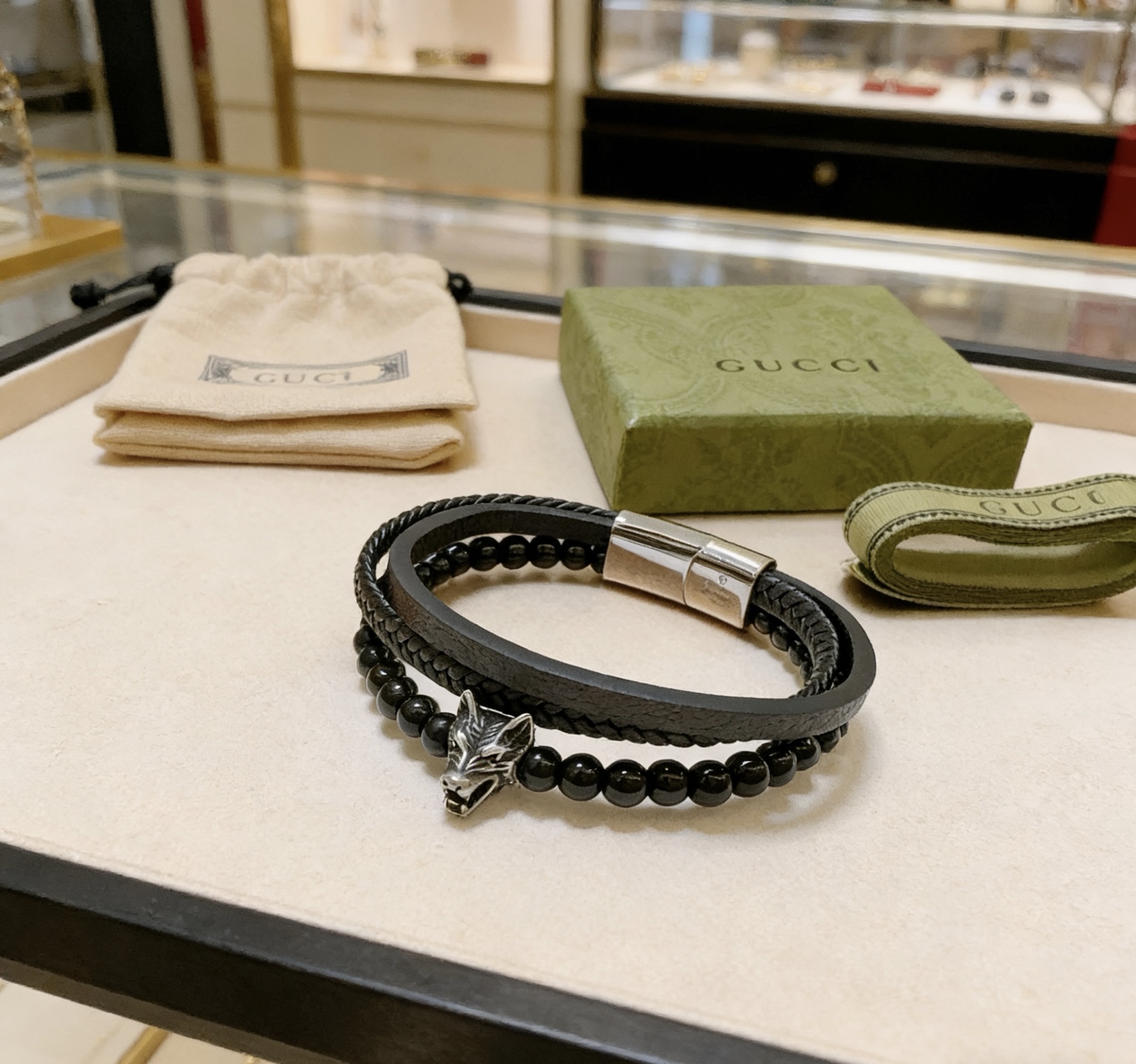 Gucci 𝐆𝐮𝐜𝐜𝐢古驰手绳手环最新款纯手工风格牛皮档次更高 Anger Forest系列双G 款系列 银 手链
