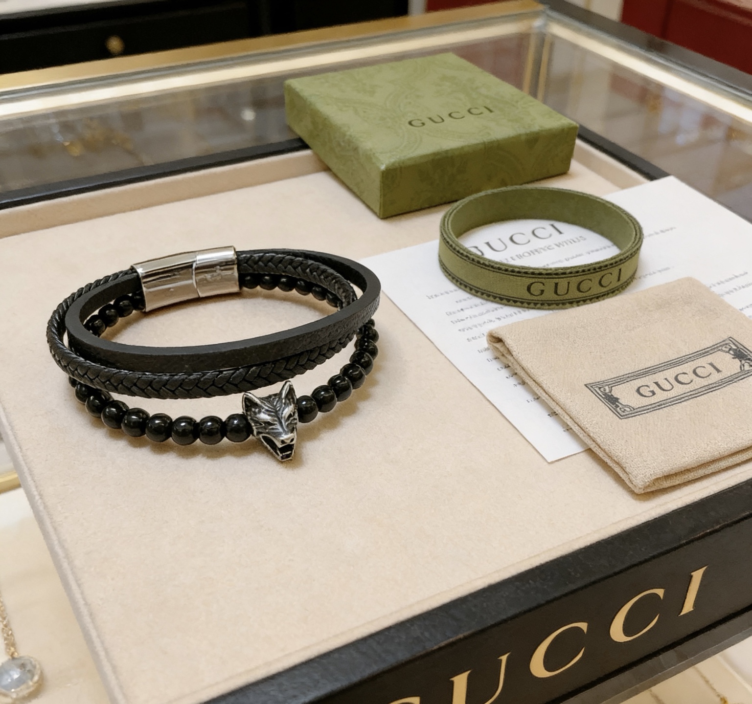 Gucci 𝐆𝐮𝐜𝐜𝐢古驰手绳手环最新款纯手工风格牛皮档次更高 Anger Forest系列双G 款系列 银 手链