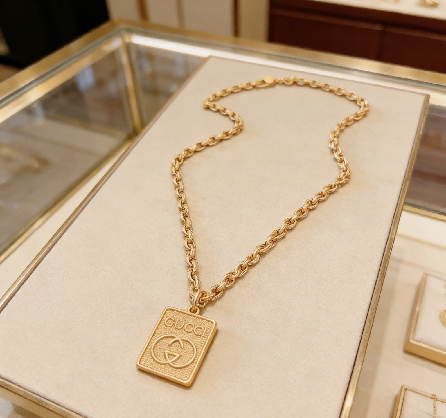 Gucci 𝐆𝐮𝐜𝐜𝐢古驰项链最新款链条档次更高