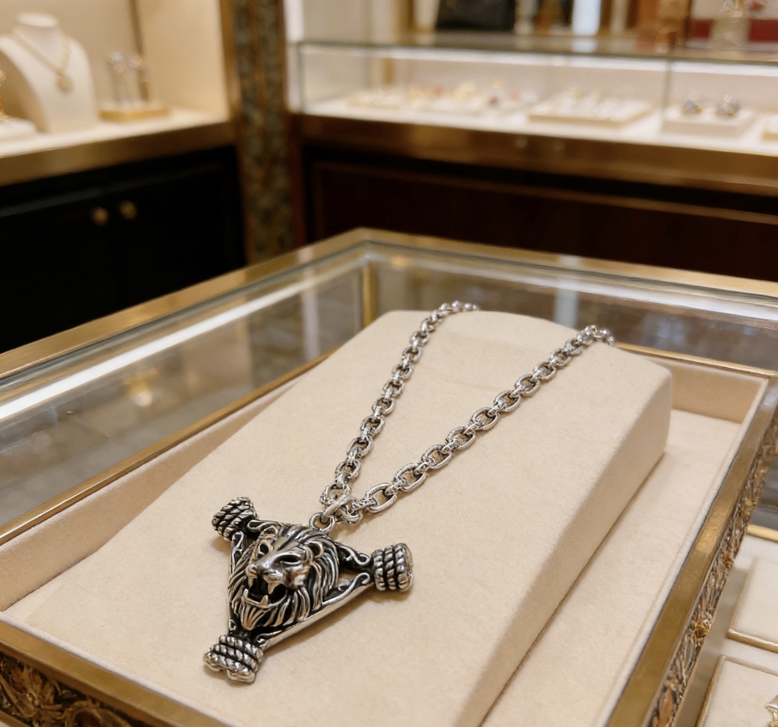 Gucci 𝐆𝐮𝐜𝐜𝐢古驰项链最新款链条档次更高 Anger Forest系列双G古驰项链