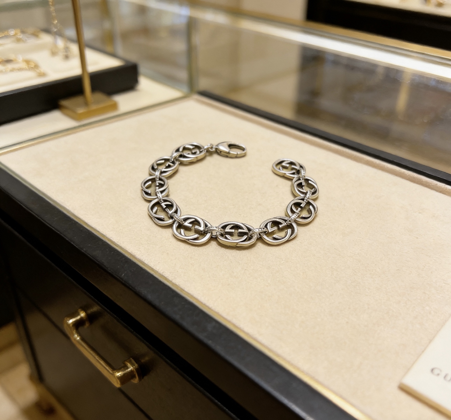 Gucci 𝐆𝐮𝐜𝐜𝐢古驰手链 奢华手串 最新款全件手链档次更高 Anger Forest系列双g 古驰手链
