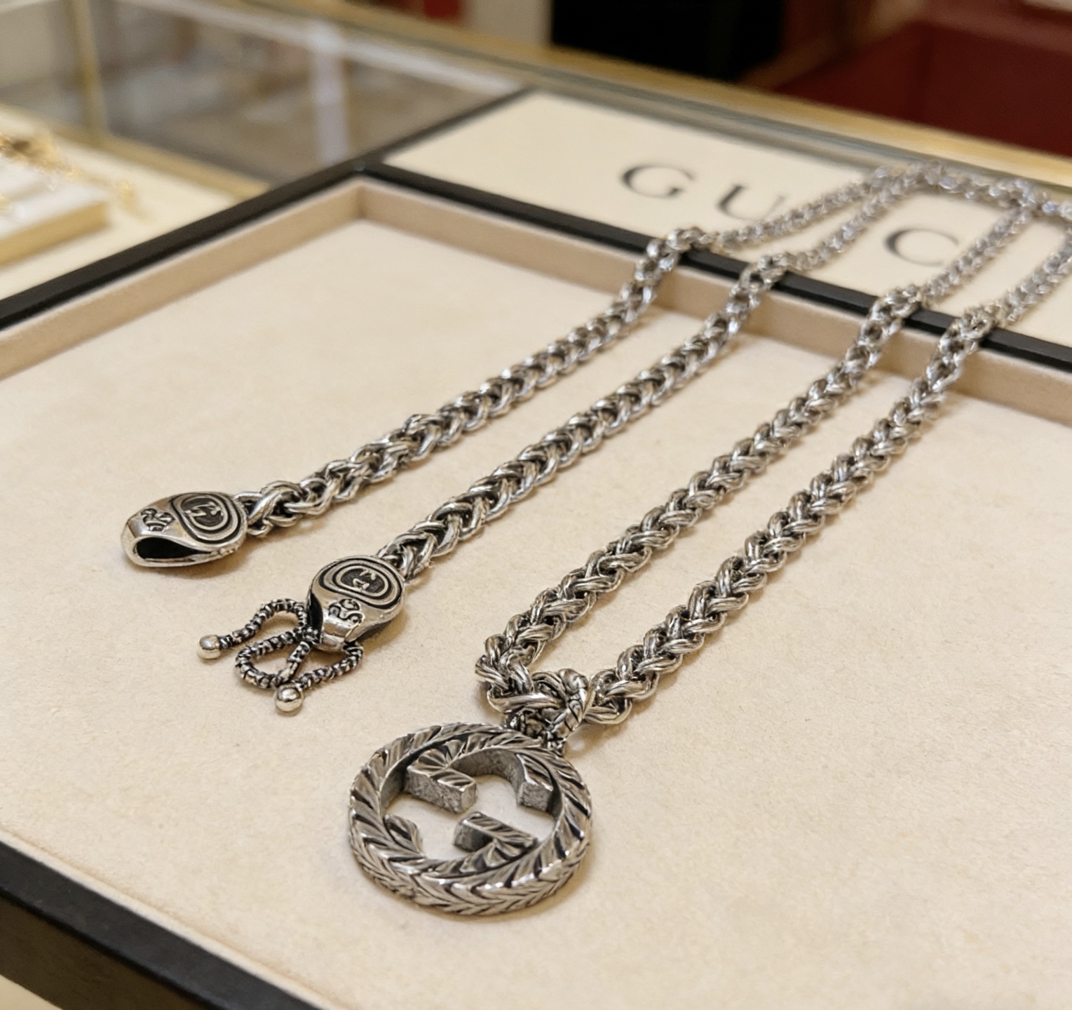 Gucci 新品发布 不爆不发 抖音带货 首选 𝐆𝐮𝐜𝐜𝐢古驰项链最新款链条档次更高 Anger Forest系列双g设计理念 项链