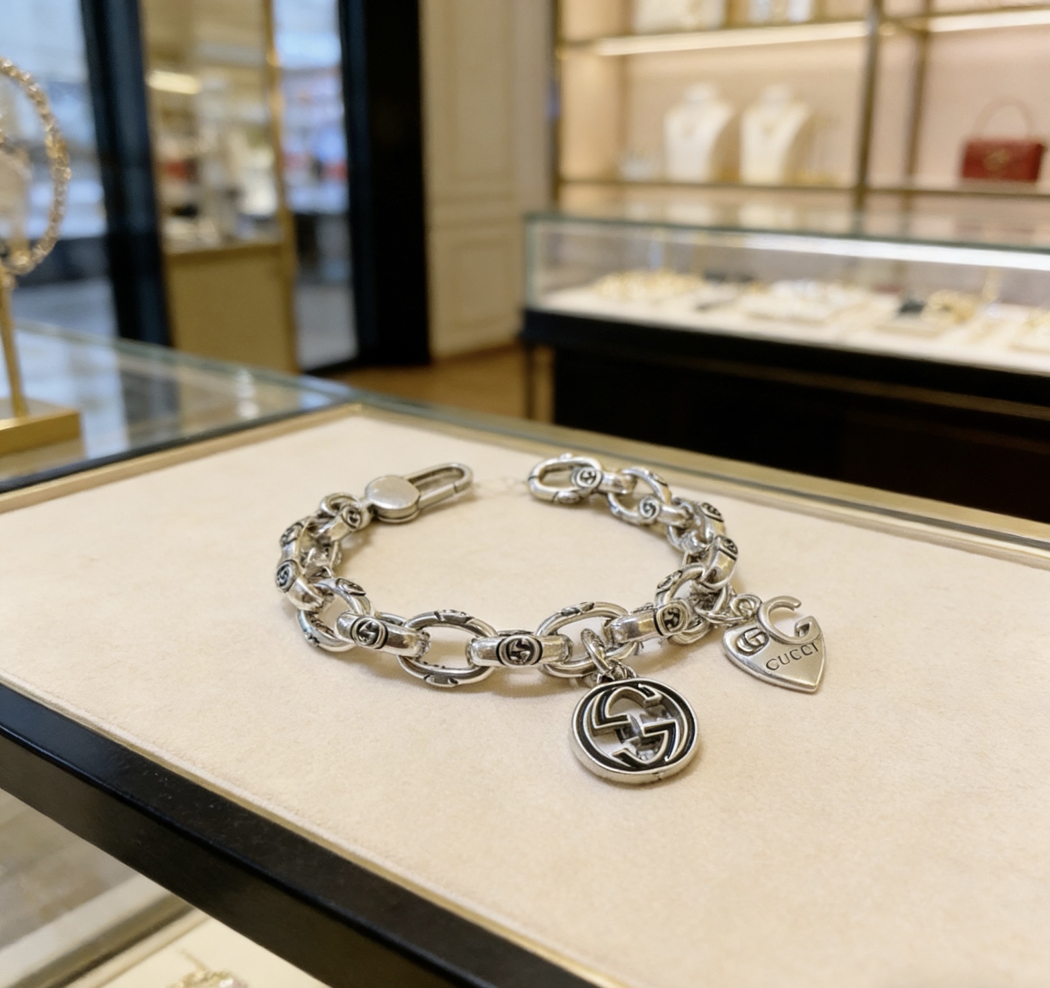 Gucci 最新出炉 Gucci古驰手链最新款的