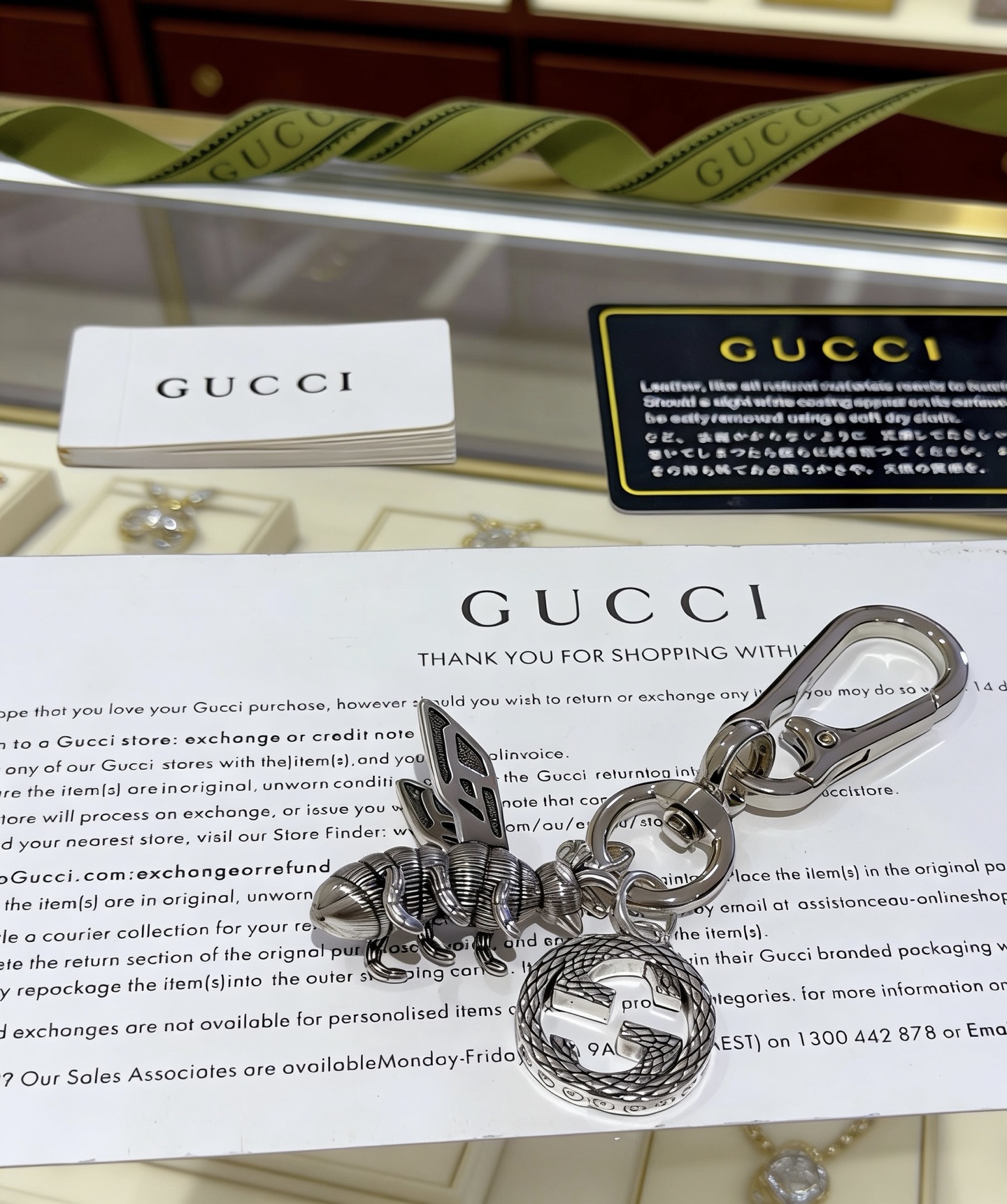 Gucci 新品发布 𝐆𝐮𝐜𝐜𝐢古驰钥匙扣 古驰包包扣 最新款包包挂饰档次更高 Anger Forest系列双G 款联名设计理念钥匙扣系列