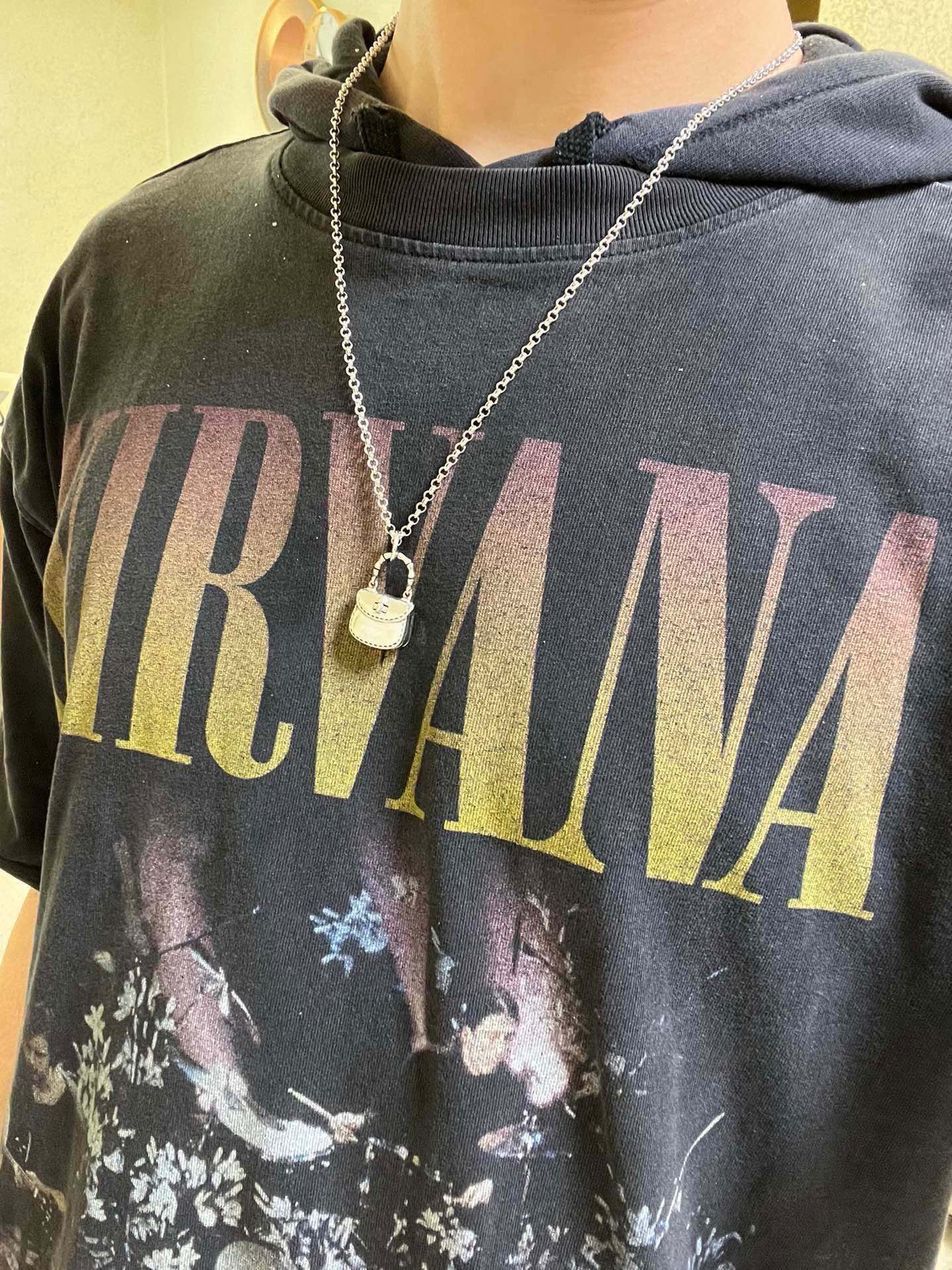 Gucci 不爆不发 小红书抖音带货平台推广首选 𝐆𝐮𝐜𝐜𝐢古驰项链最新款链条档次更高 Anger Forest系列双g设计理念 项链