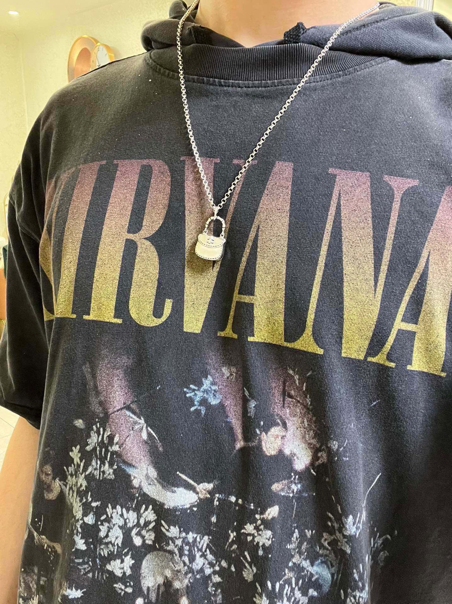 Gucci 不爆不发 小红书抖音带货平台推广首选 𝐆𝐮𝐜𝐜𝐢古驰项链最新款链条档次更高 Anger Forest系列双g设计理念 项链