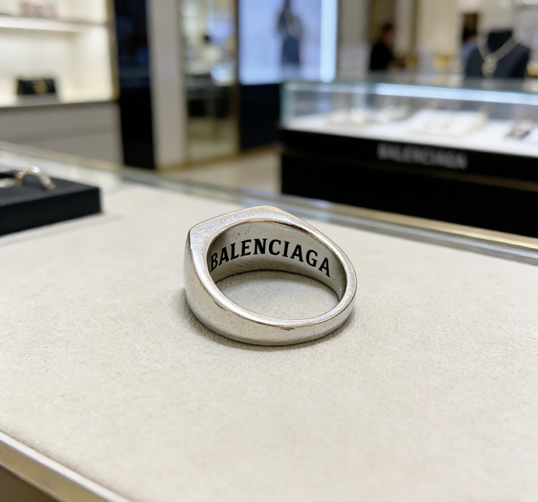 Balenciaga 新品 巴黎世家戒指 Balenciaga戒指