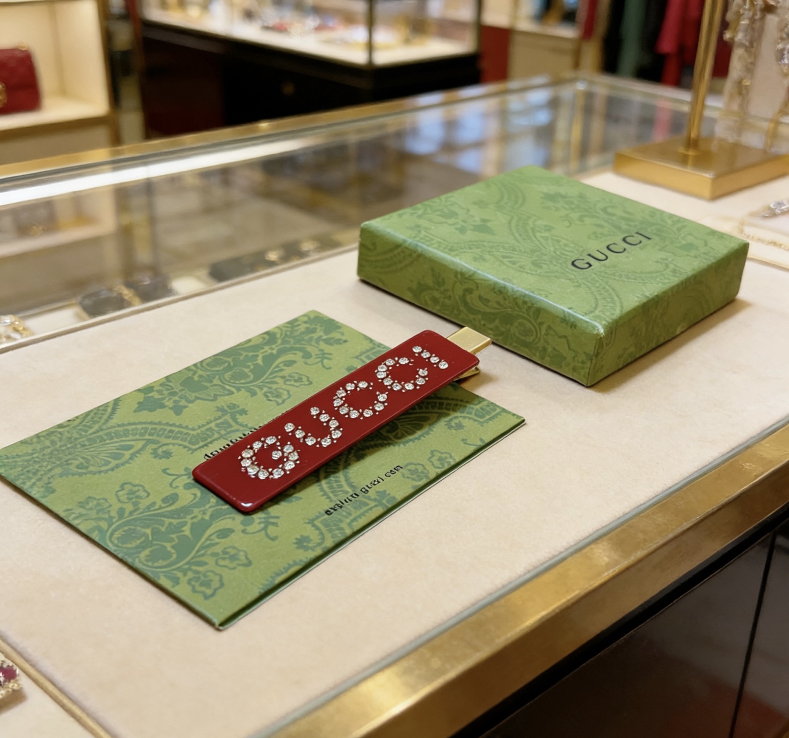Gucci 古驰发夹GUCCi亚克力字母发夹