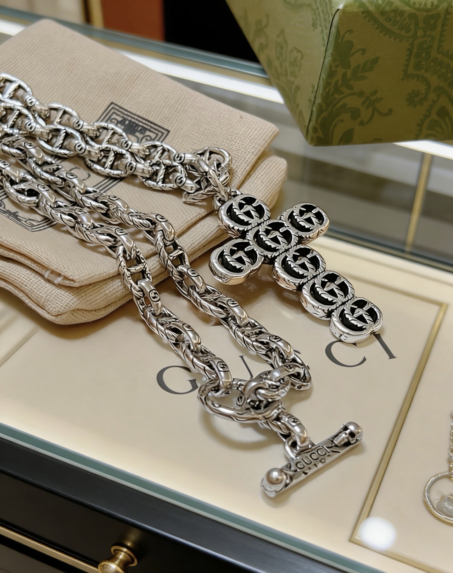 Gucci 𝐆𝐮𝐜𝐜𝐢古驰项链最新款链条档次更高