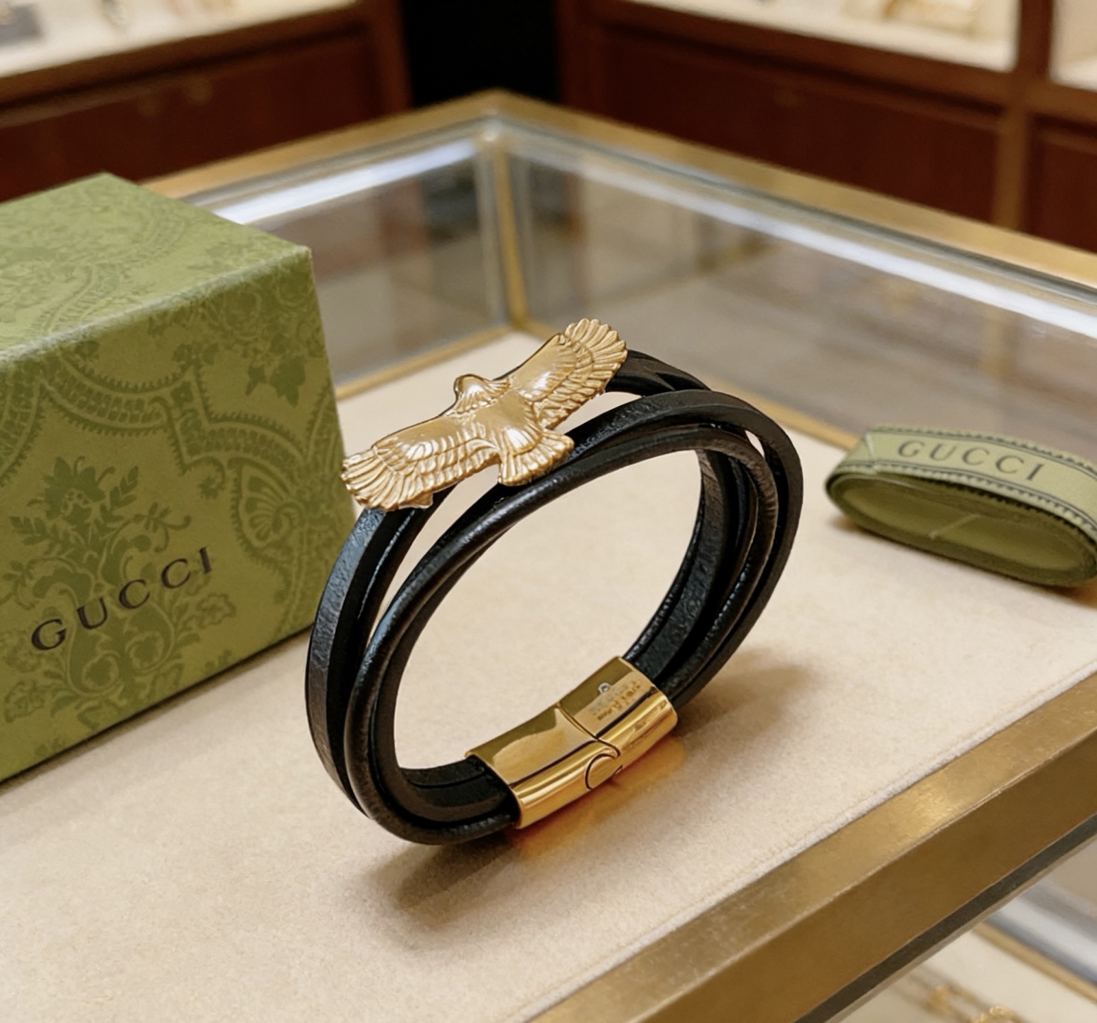 Gucci 𝐆𝐮𝐜𝐜𝐢古驰手绳手环最新款纯手工头层牛皮材质档次更高 Anger Forest系列双G 款系列 银手链 注意细节带logo