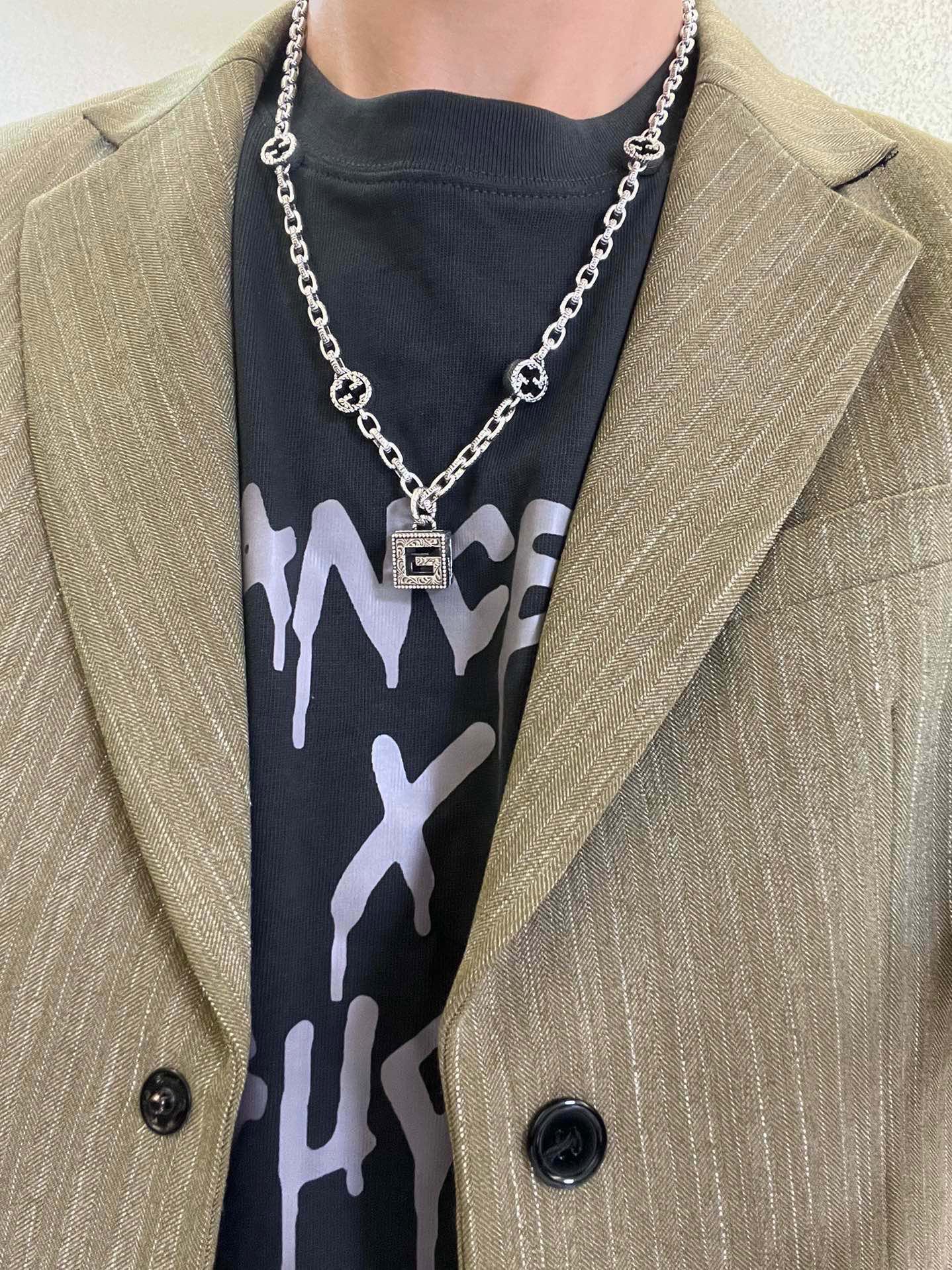 Gucci 不爆不发 抖音带货 首选 𝐆𝐮𝐜𝐜𝐢古驰项链最新款链条档次更高 Anger Forest系列双g设计理念 系列双搭古驰项链