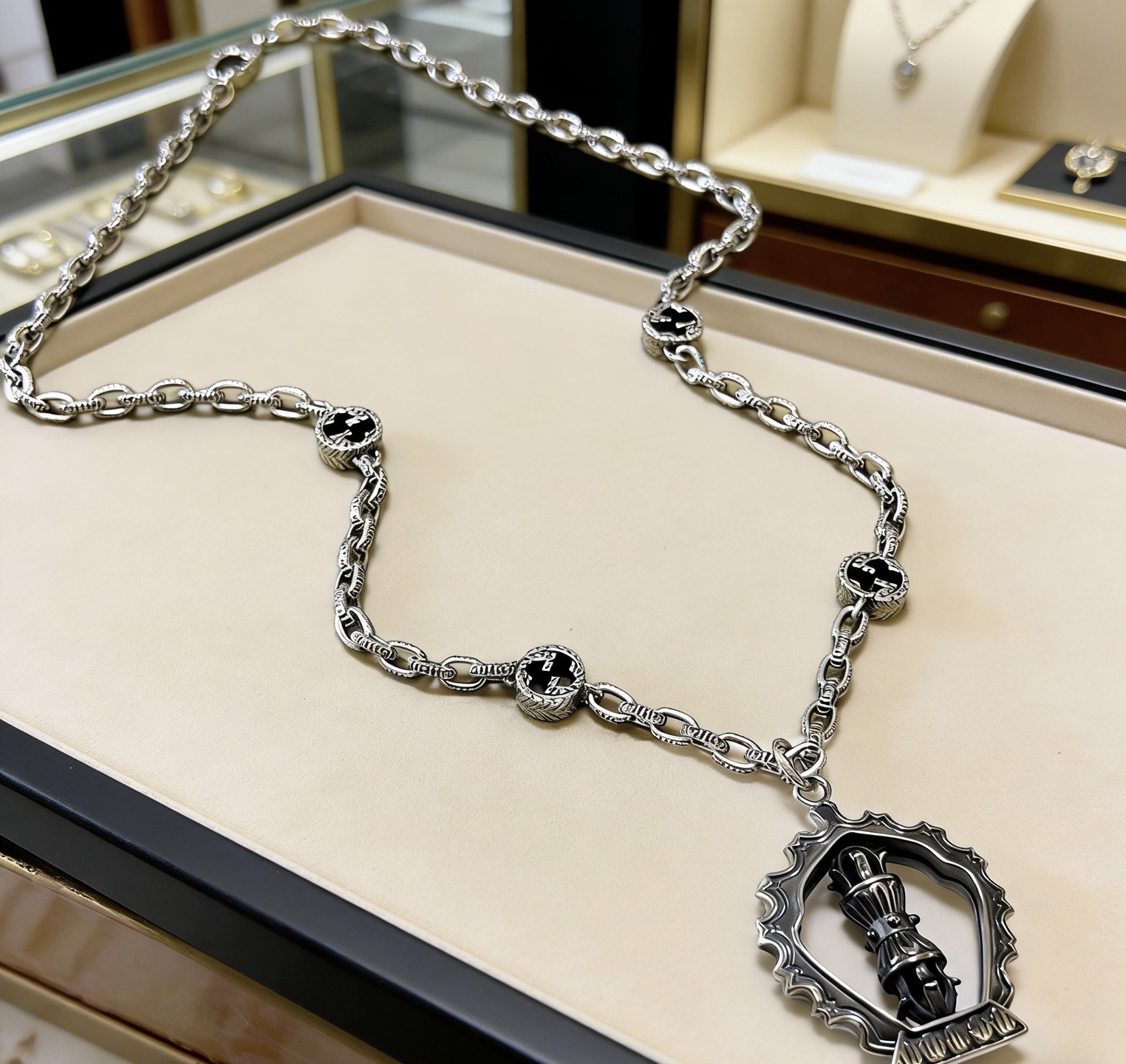 Gucci 新品发布 巨帅 Forest系列双G古驰项链