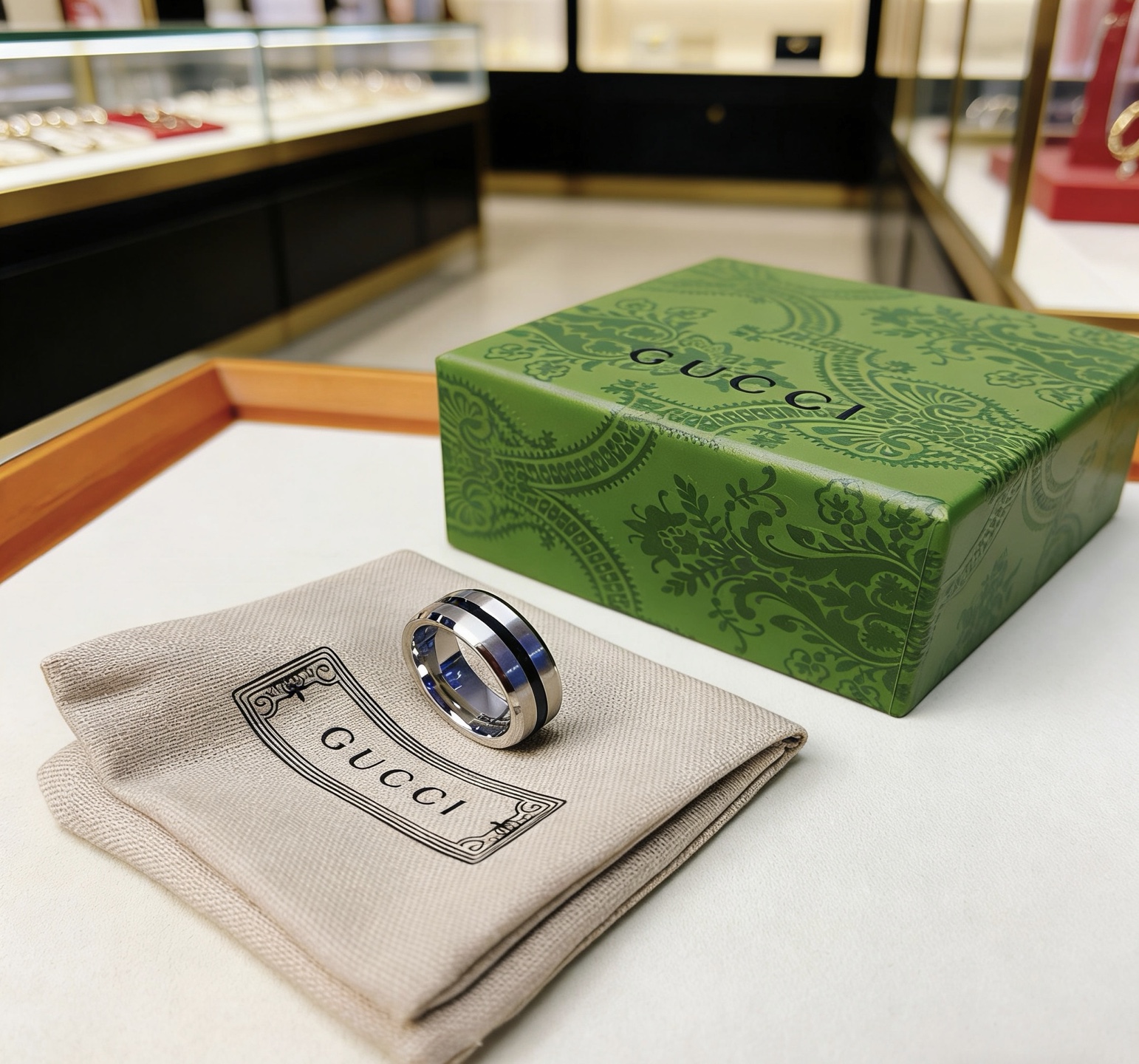 Gucci 𝐆𝐮𝐜𝐜𝐢古驰戒指最新款款式档次更高 Anger Forest系列v金质感双G纯手工制作工艺 古驰戒指