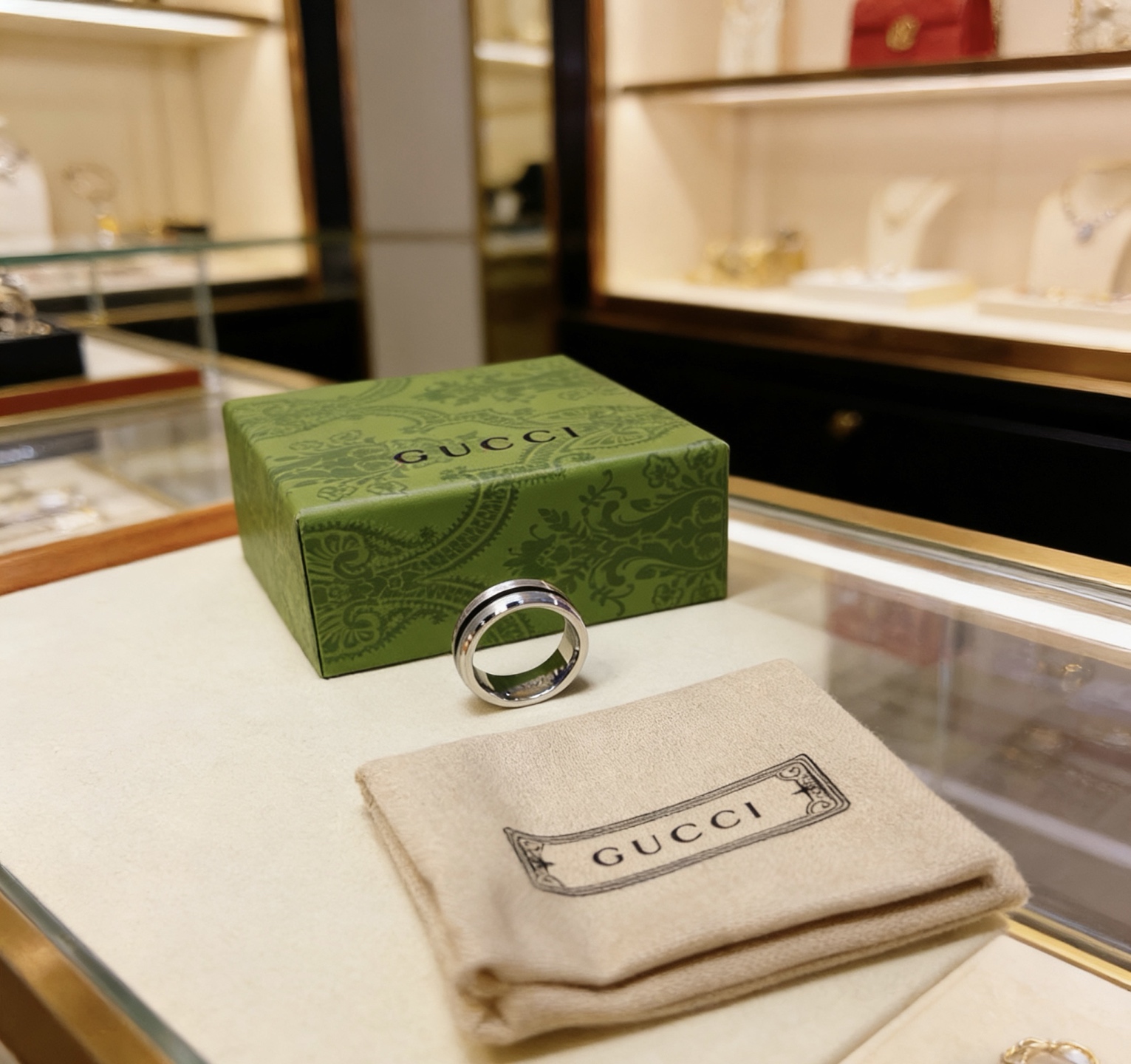 Gucci 𝐆𝐮𝐜𝐜𝐢古驰戒指最新款款式档次更高 Anger Forest系列v金质感双G纯手工制作工艺 古驰戒指